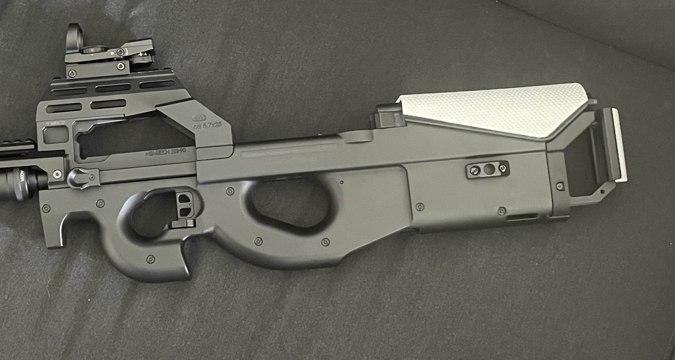 Airsoft P90 skeletonized extended stock