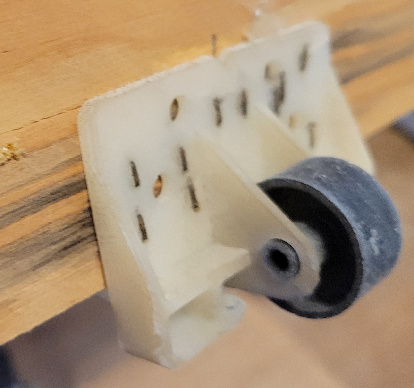 Miniatura 2 do modelo 3D Drawer Brackets