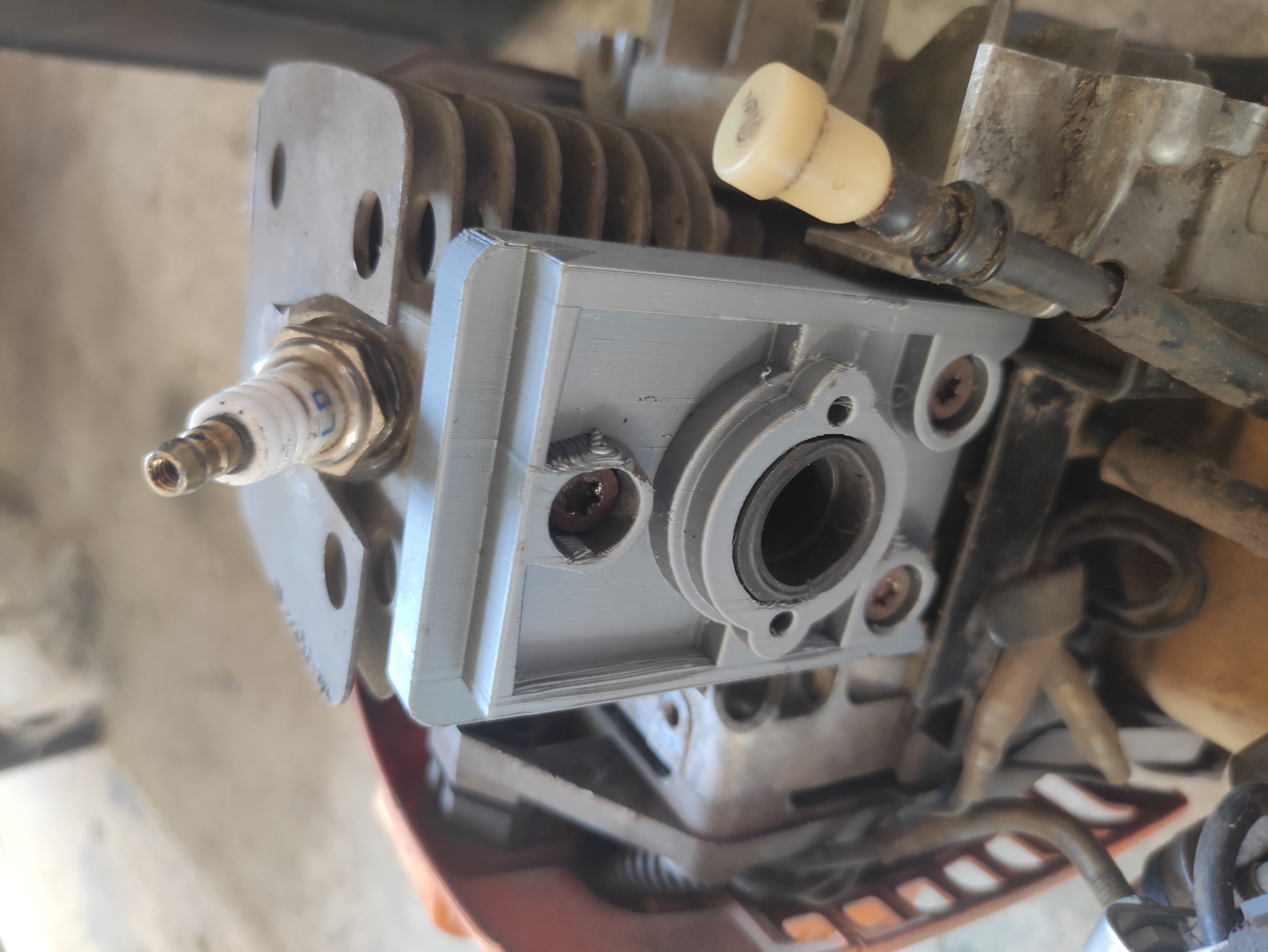Trimmer Carb Adaptor