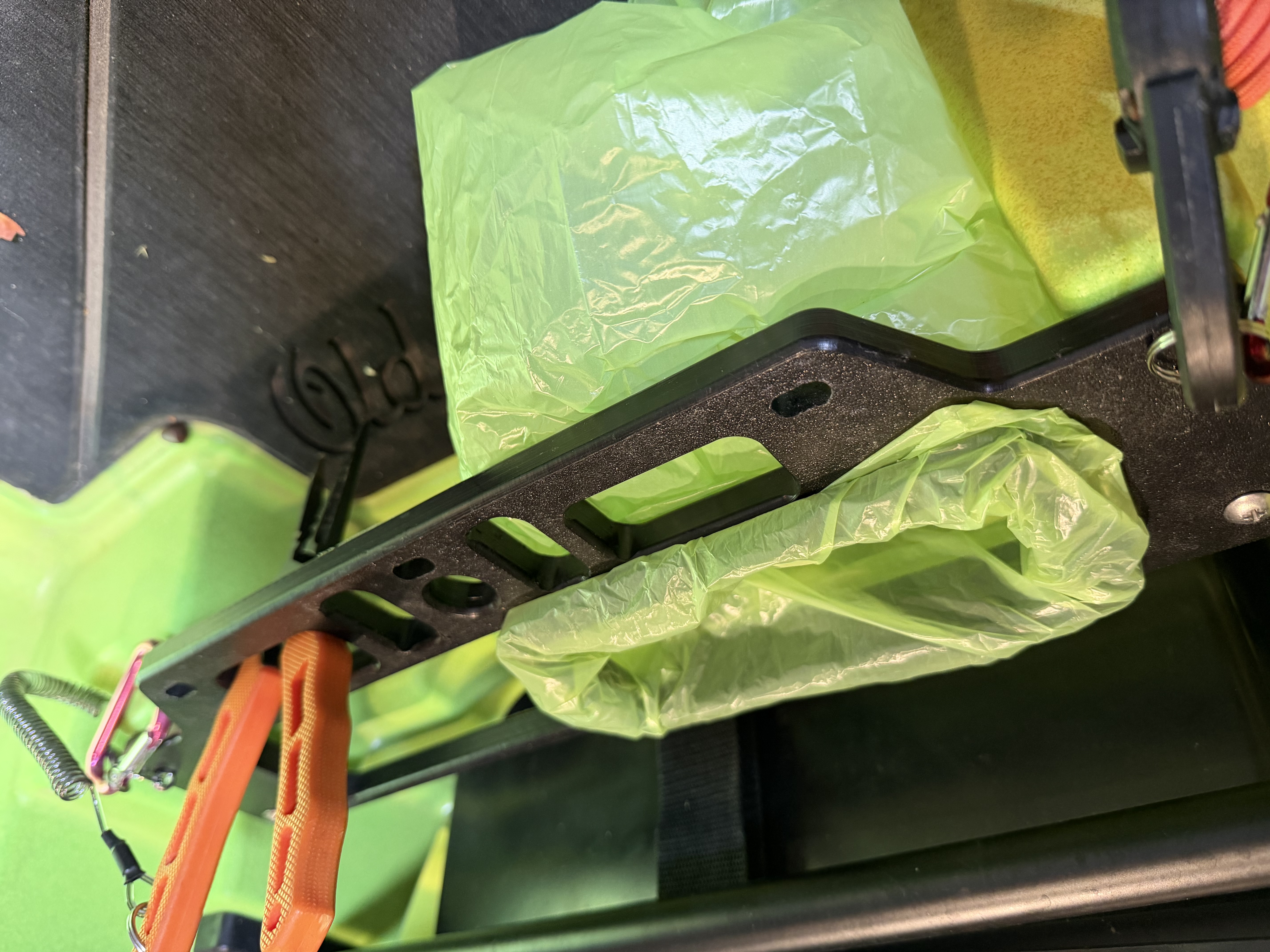 Navarre Tool Holder Trash Bag Clip