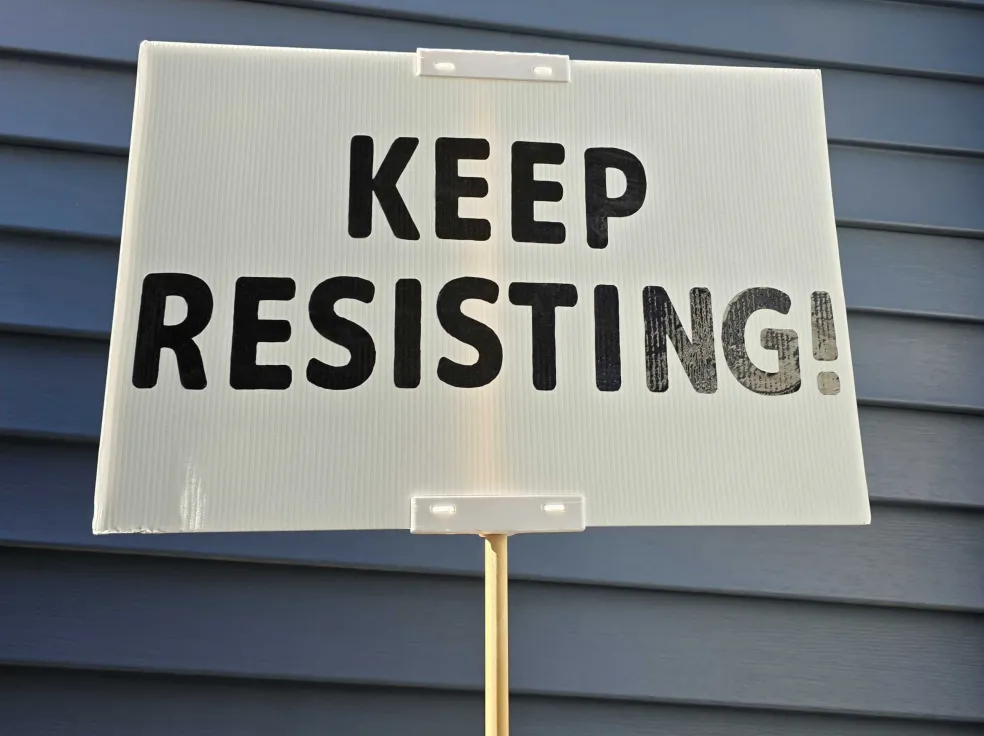 Protest Sign Mounting Bracket — thumbnail 2