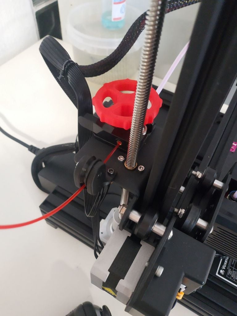 Voxelab aquila filament guide by DANI FERNANDEZ | Download free STL ...