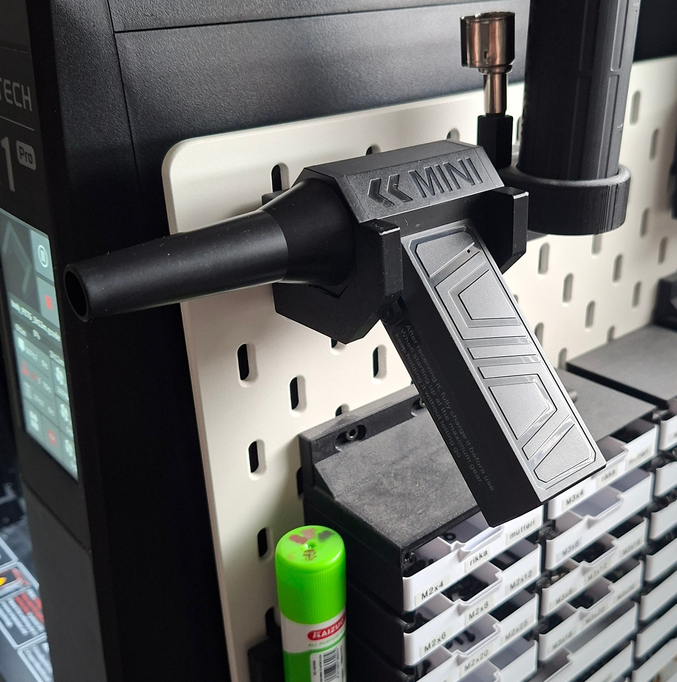 Mini blower holder for skadis
