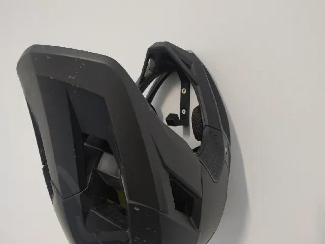 HOOK FOR HELMET AND CLOTHING