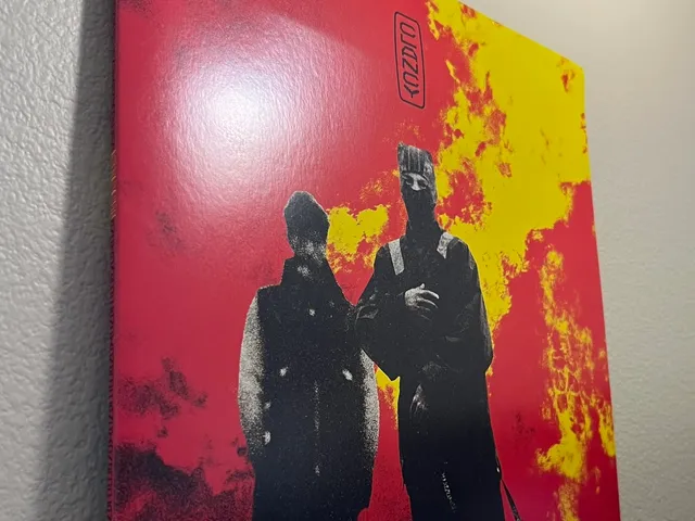 Vinyl Record "Now Playing" Wall Hanger