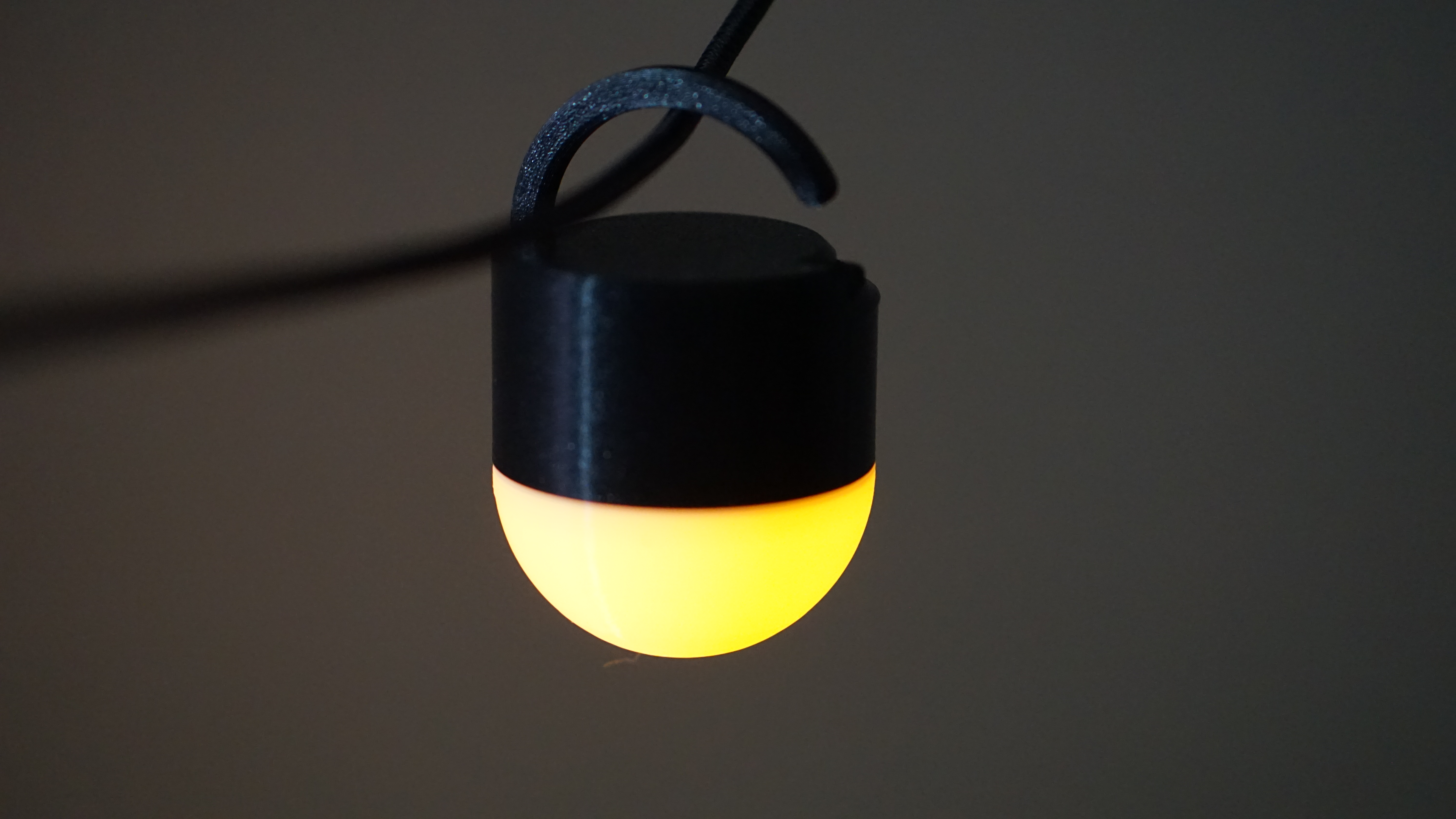 Miniatura 2 do modelo 3D Tent Light / Camping Lantern