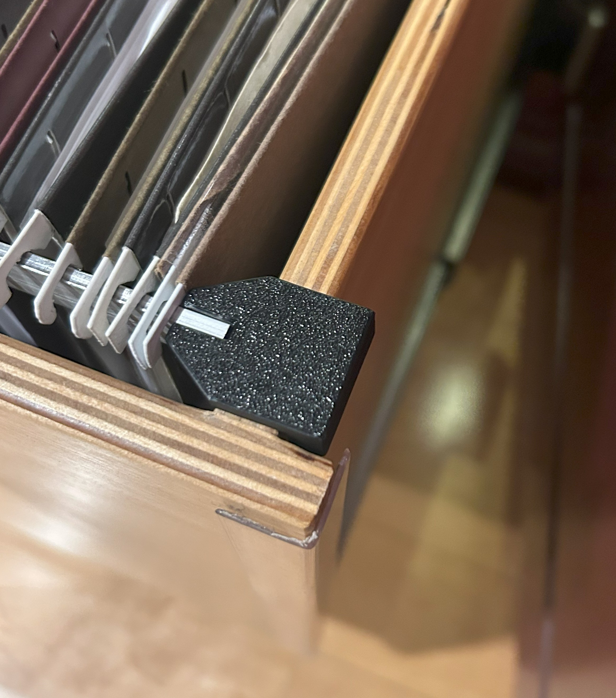 File Folder Support Bracket (Pentaflex)