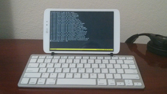Clip-on Tablet Stand for a Bluetooth Keyboard