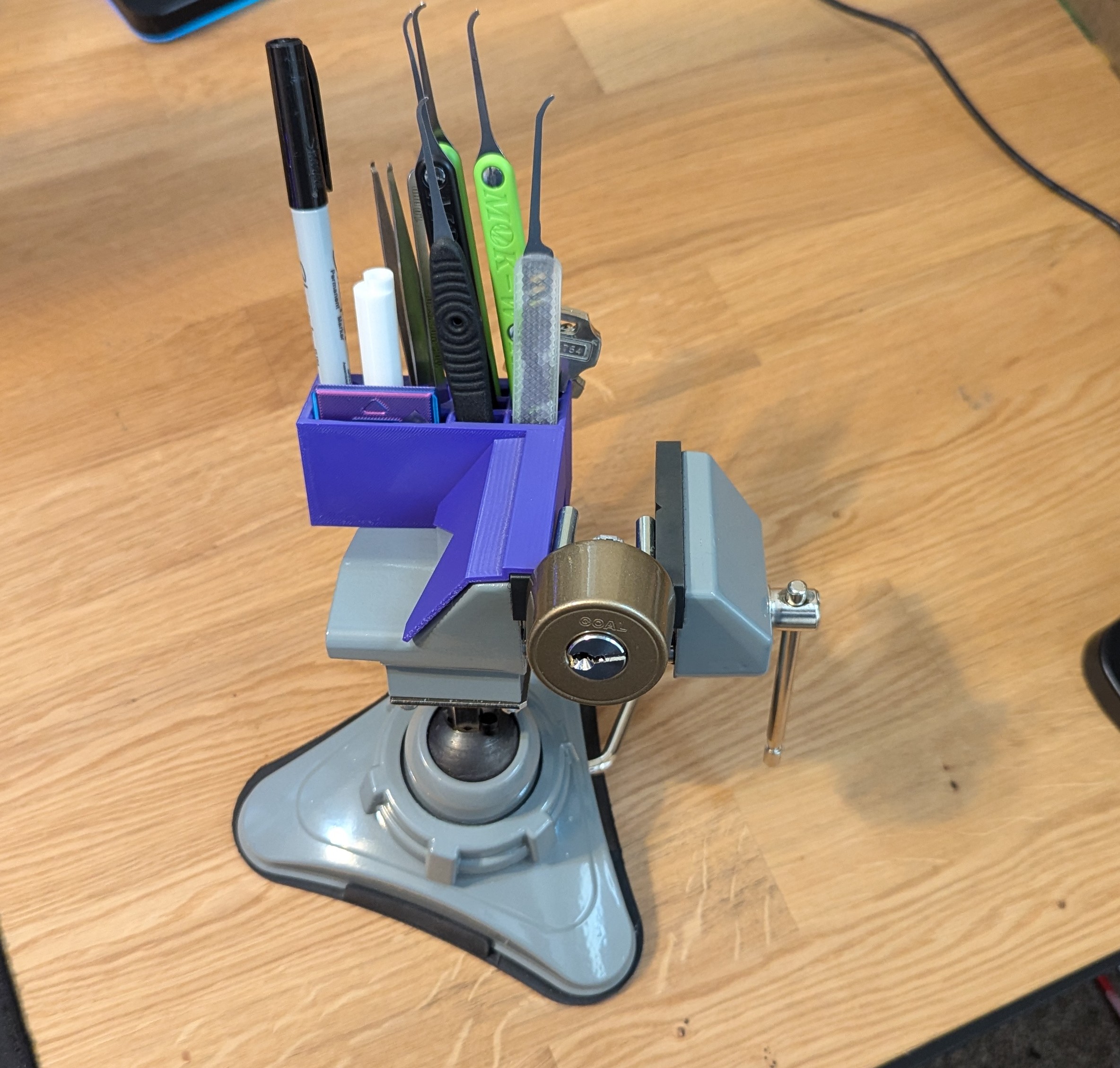 Locksport Organizer for HF Vise