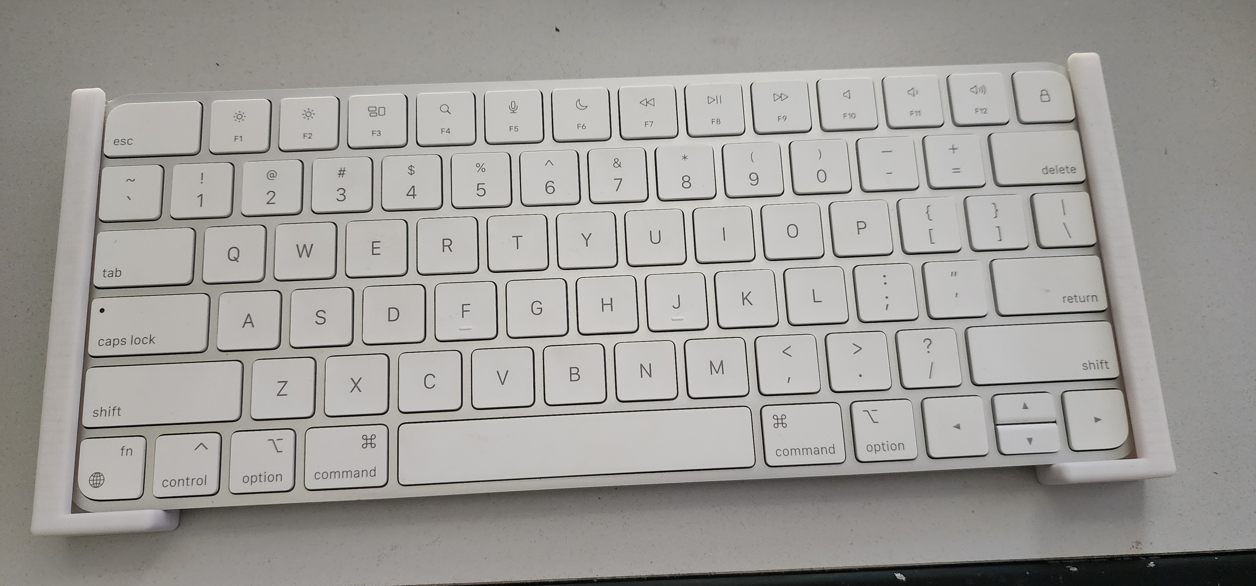 Apple Keyboard Wall Mount (New Style Keyboard)