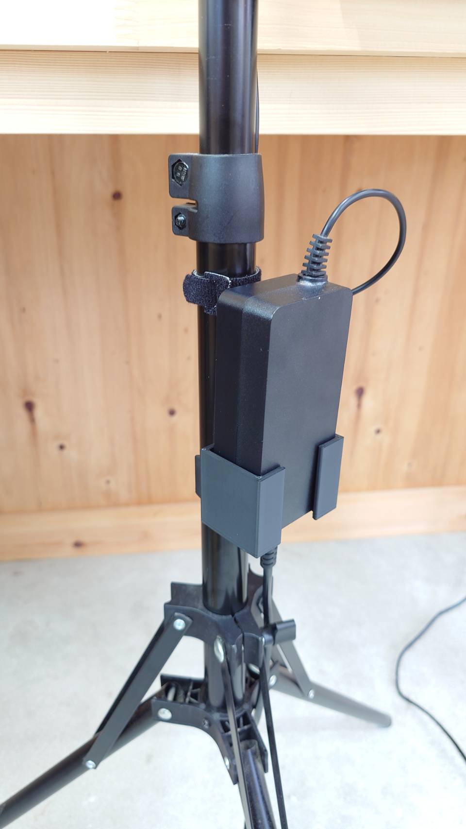 Power supply unit container for ring lights
