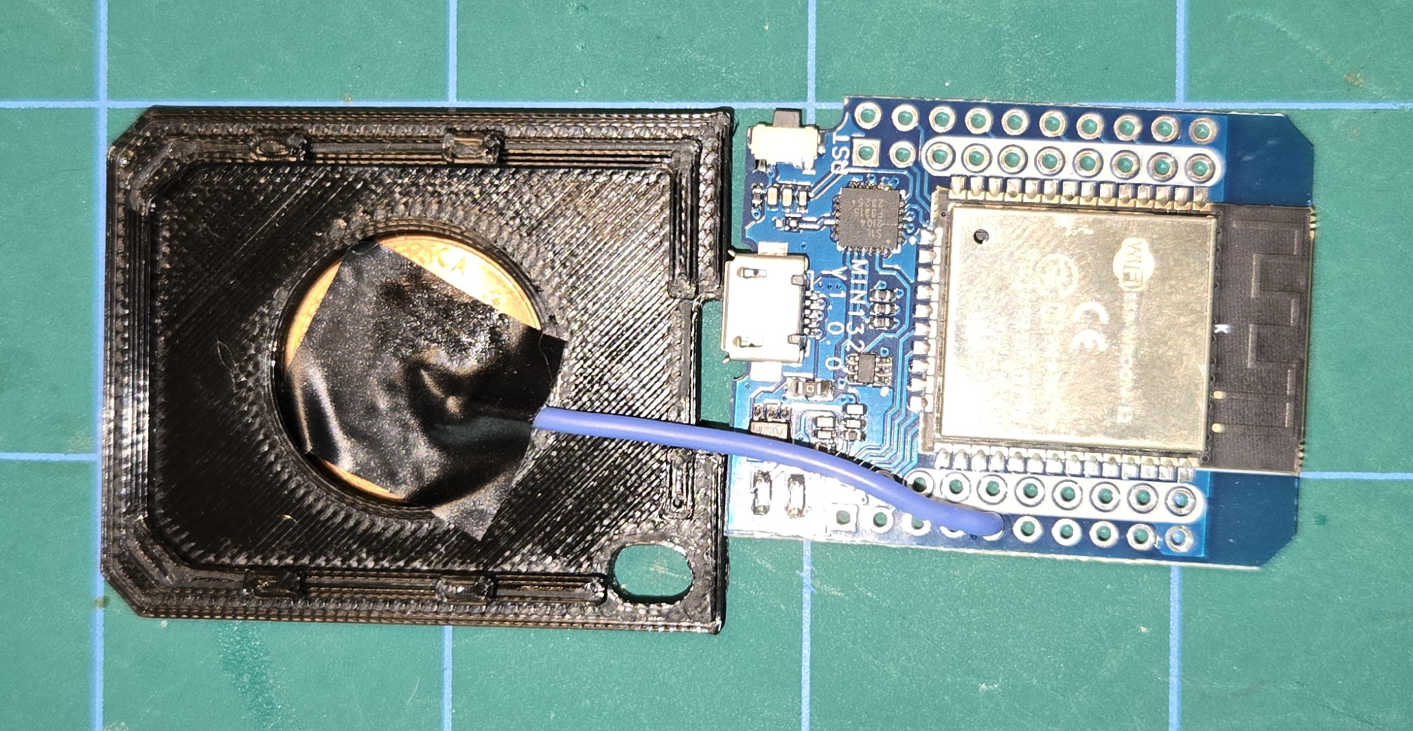 ESP32 D1 Mini Case with room for Penny