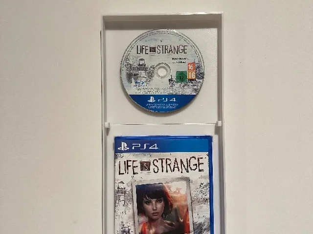 Game Frame - PLAYSTATION - XBOX game / BLURAY Wall Mount