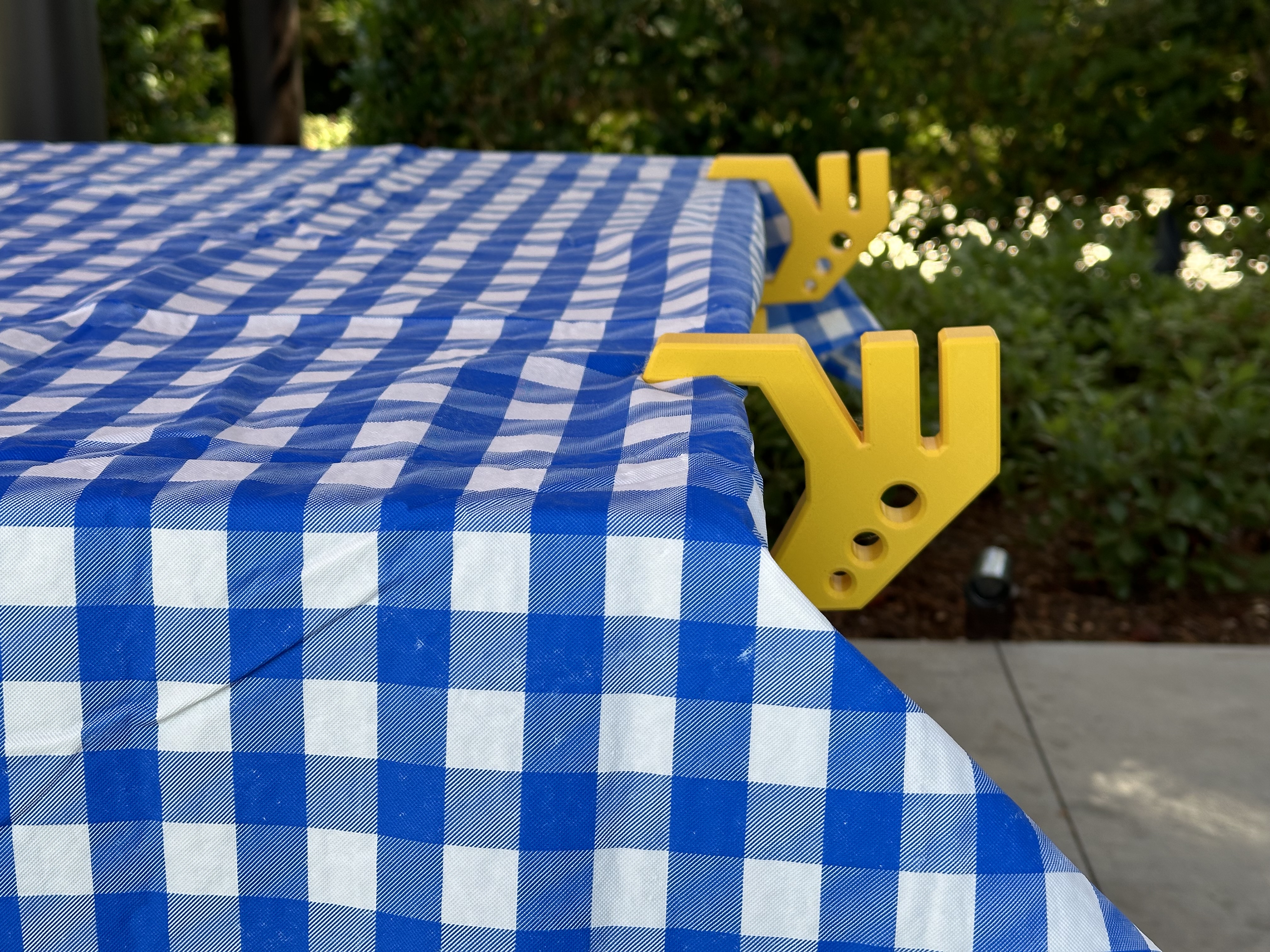 Miniatura 5 do modelo 3D Multi-Use Camping Clamp