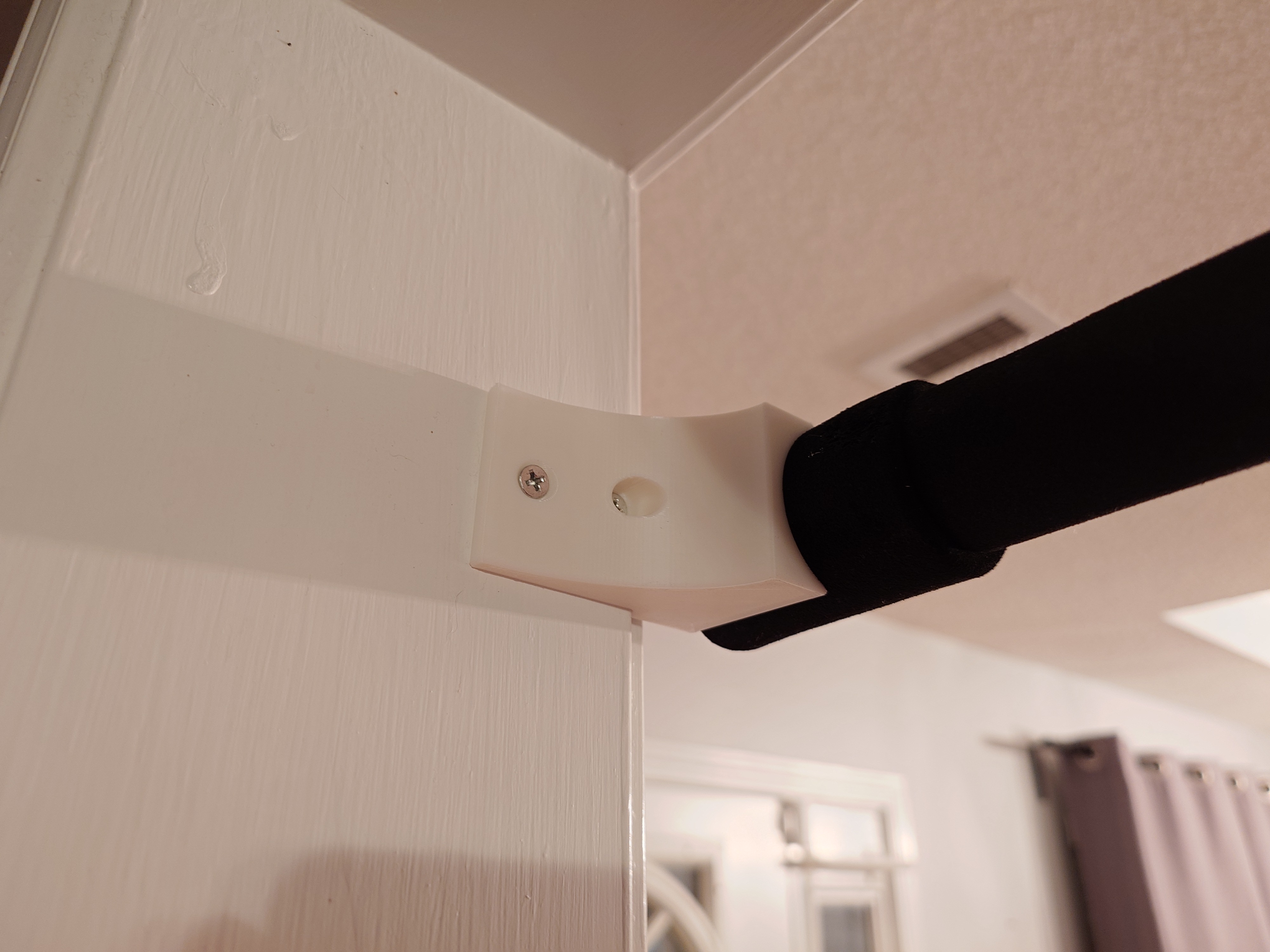 Miniatura 3 do modelo 3D Door Frame Protector for Pull Up Bar