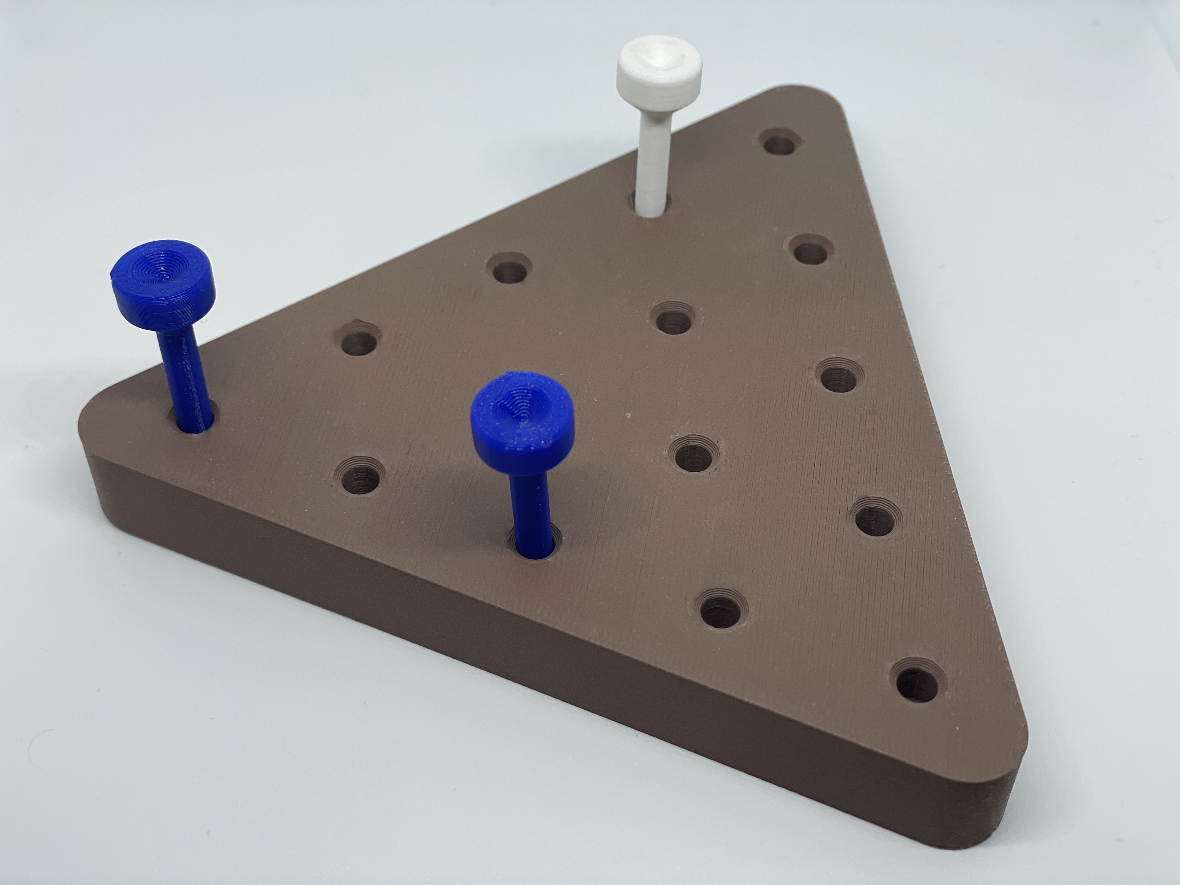 Miniatura 3 do modelo 3D Triangle Peg Game
