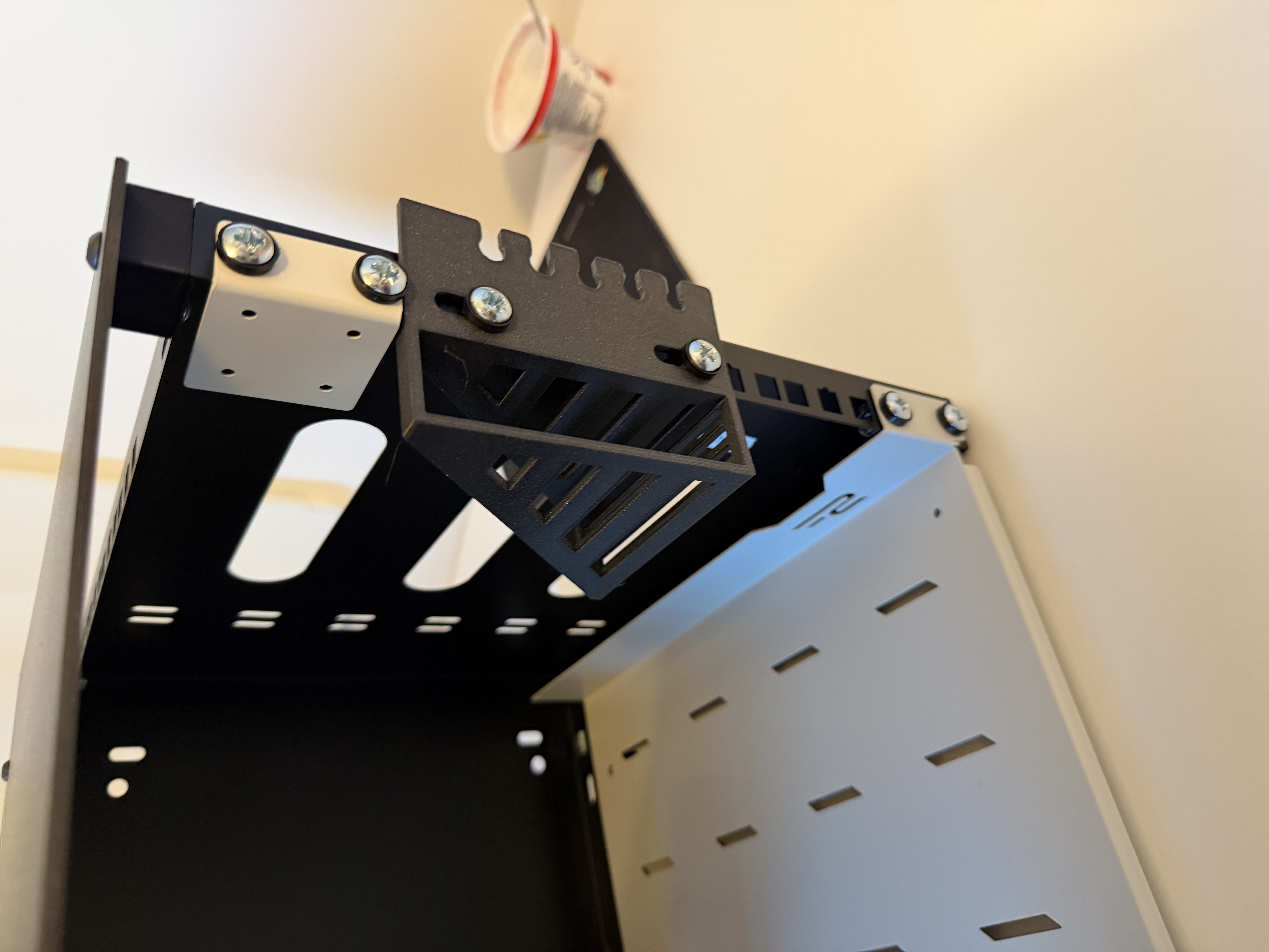 Tplink Switch vertical rack mount — miniatura 3