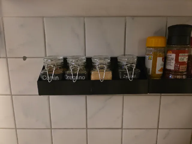 Spice shelf