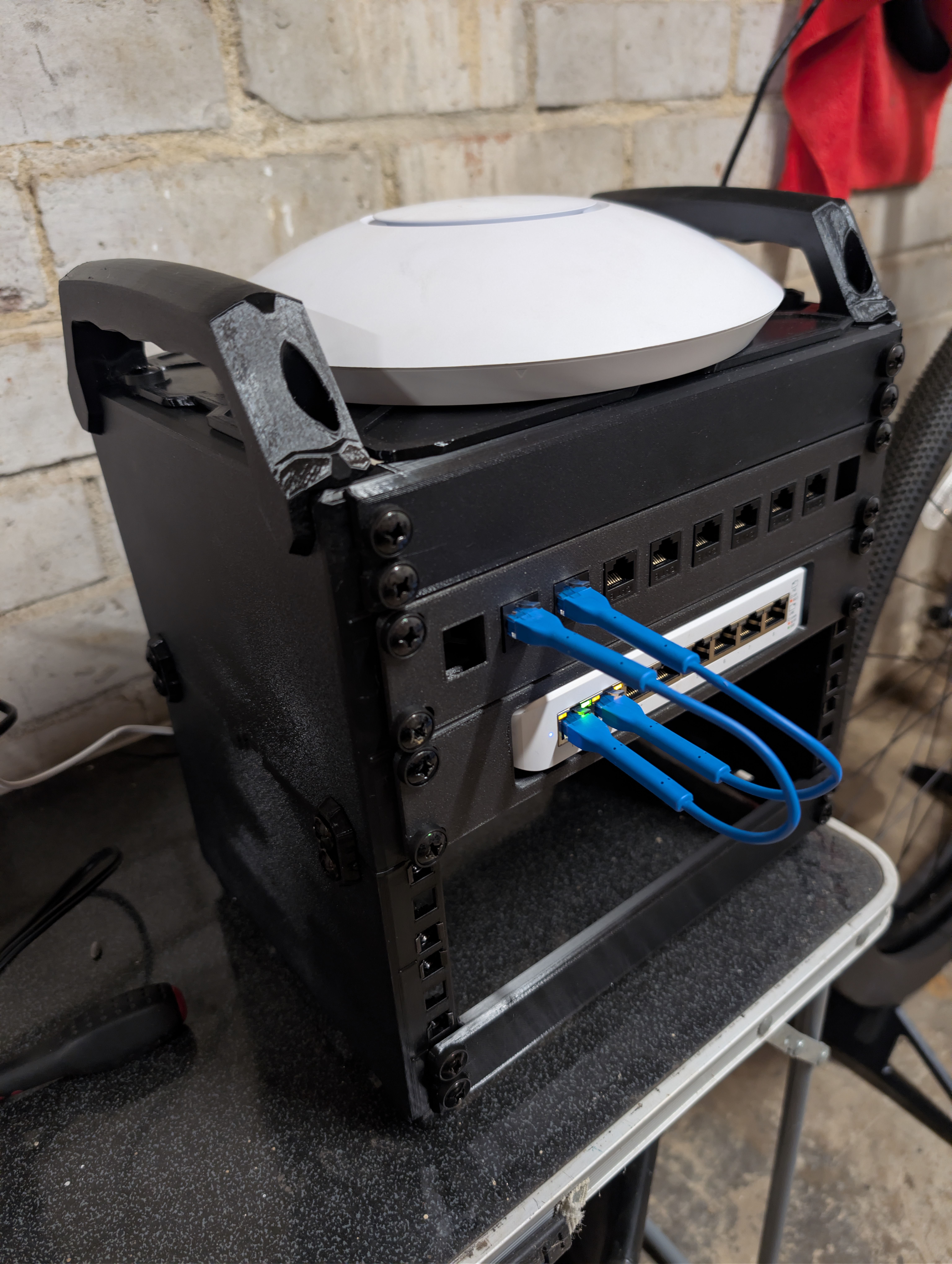 Mod10 Unifi AP top mount - 10inch rack