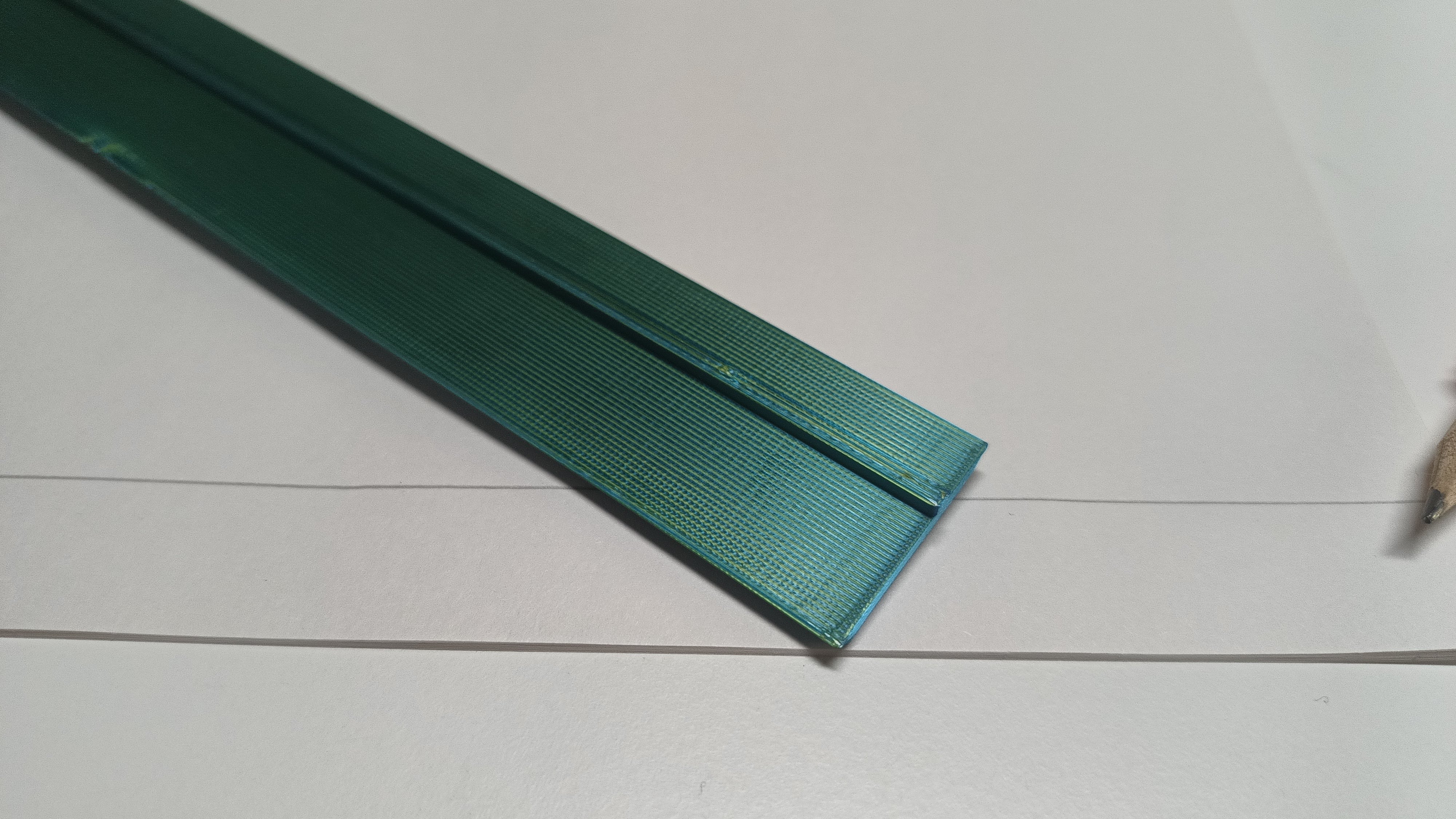 Pravítko na okraje sešitů (ruller for the edges of notebooks)