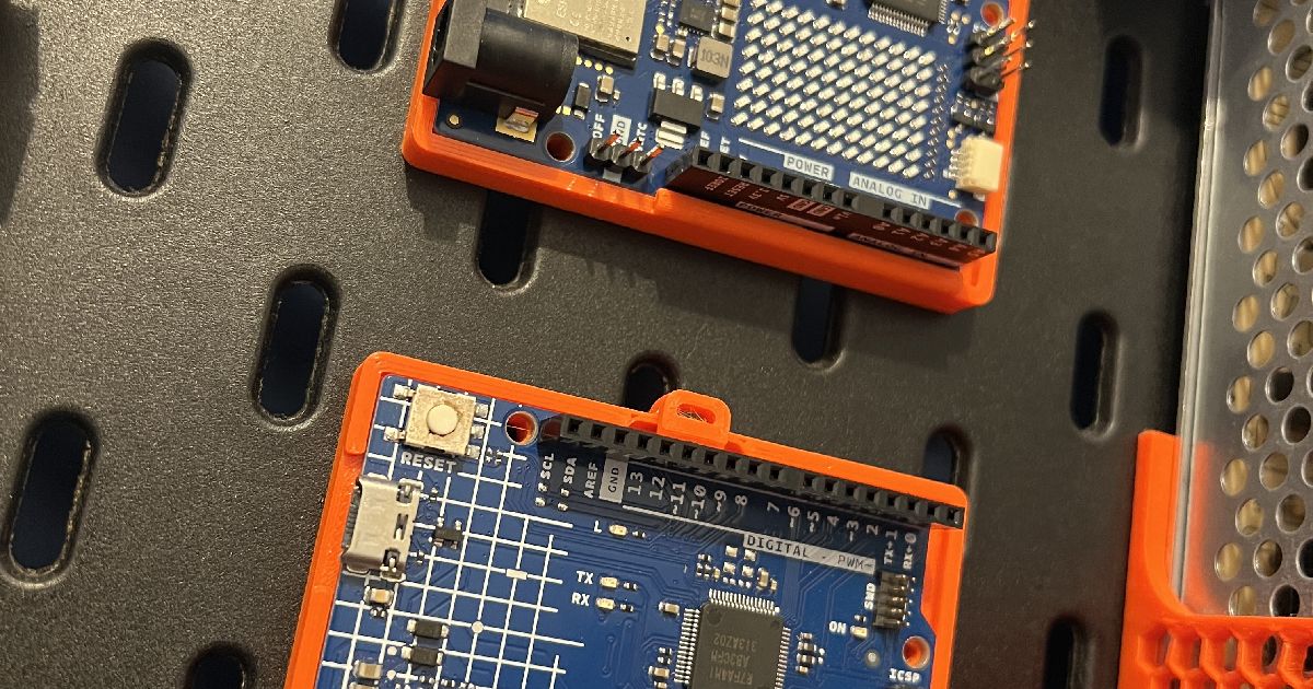 SKADIS Support ARDUINO Uno R4 MINIMA / WIFI autorstwa WhyNoTheFuture ...