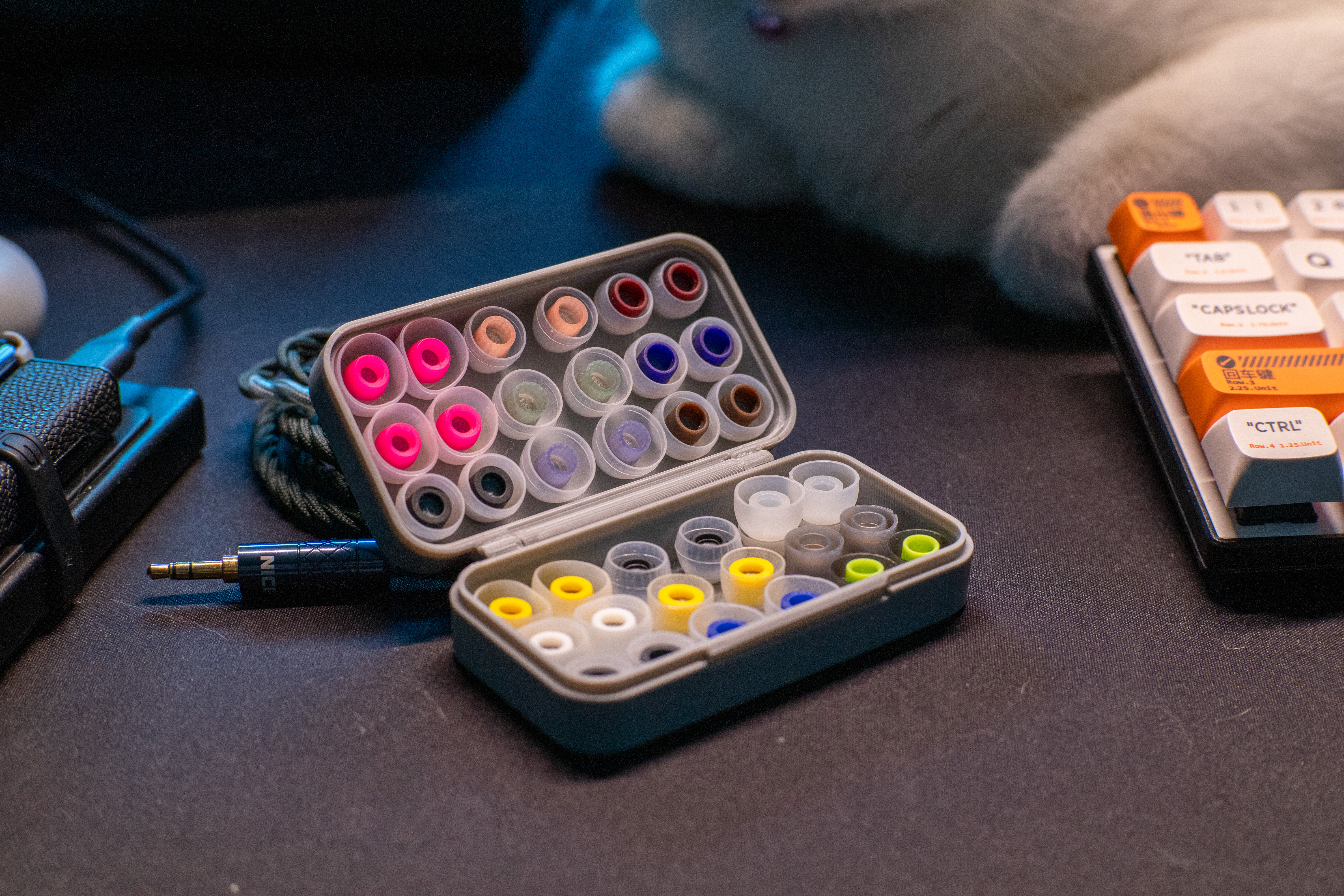 Miniatura 4 do modelo 3D IEM Tip Case - Remixed