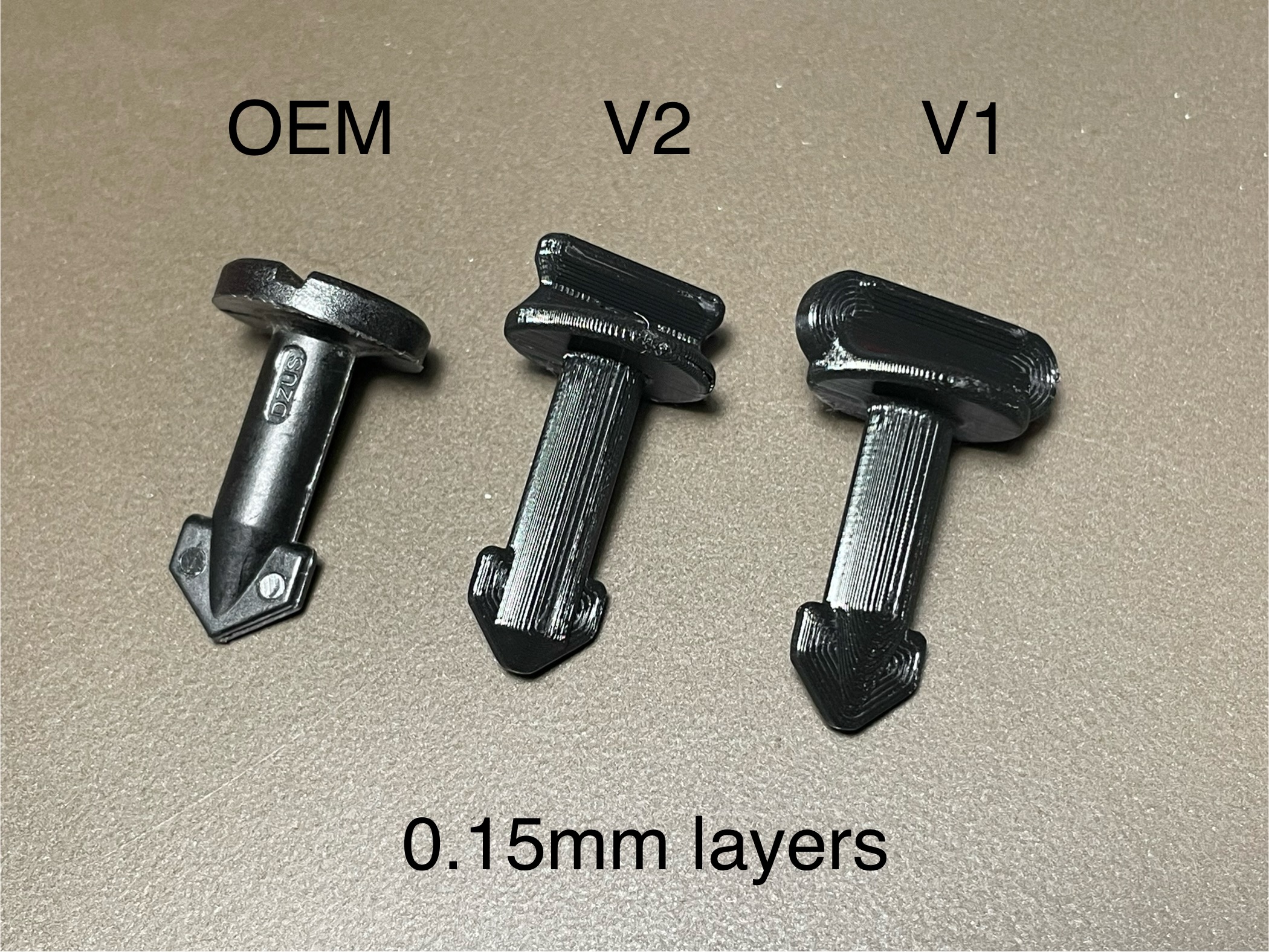 Rivian Hitch Cover Thumbscrew