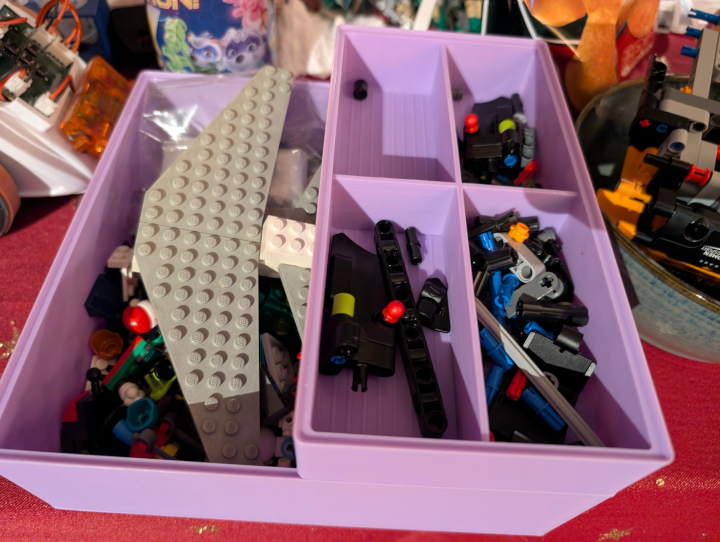 Stackable Box with Separators Japan Style (100mm x 200mm x 33mm)