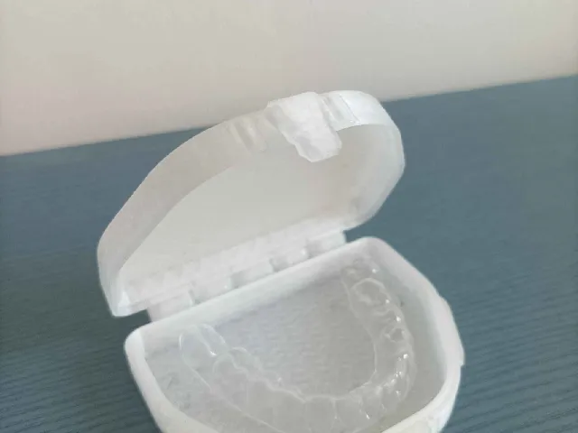 Clear retainer/two retainers case, print-in-place