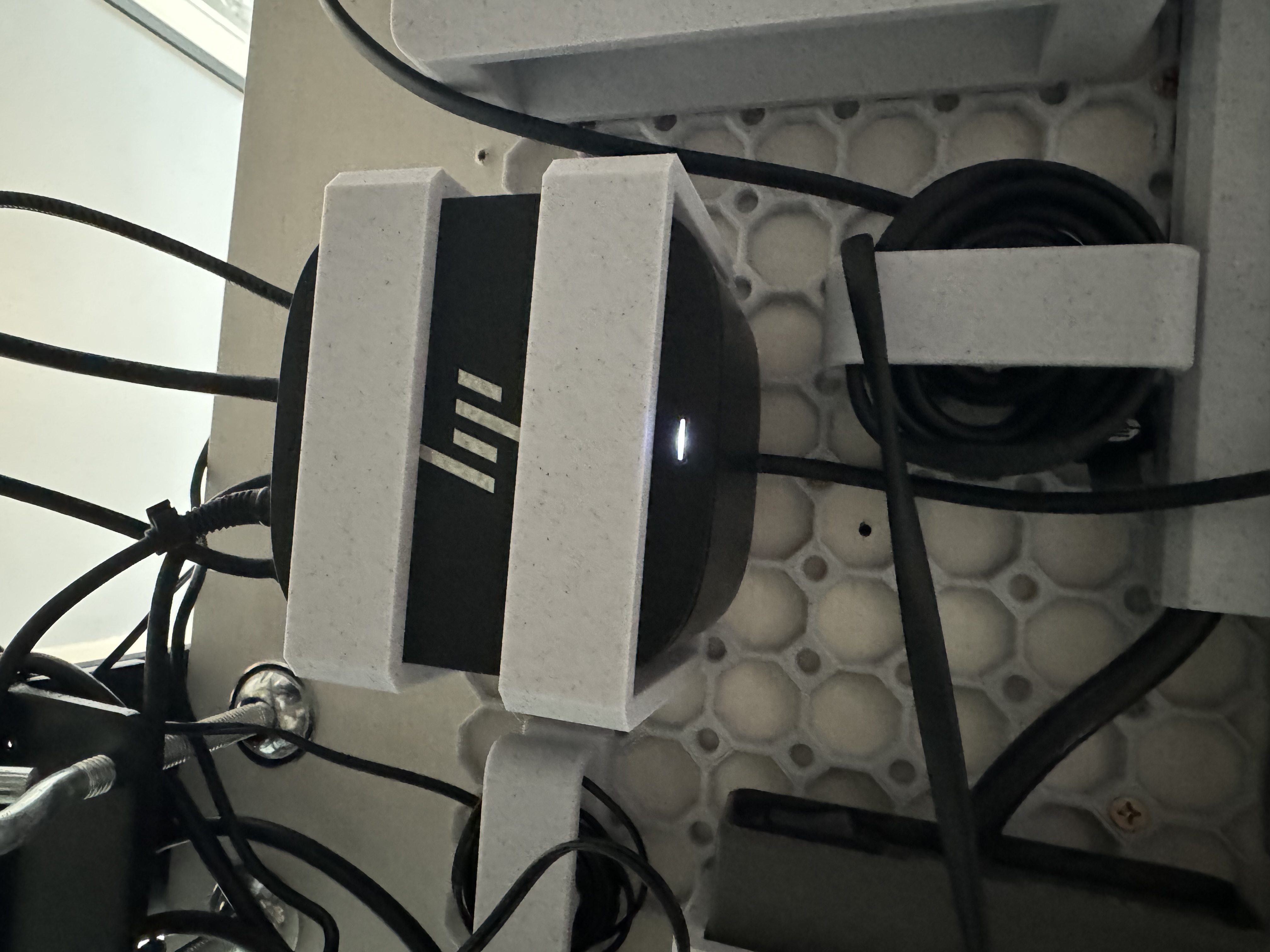 Underware - HP G4 Dock & Power Brick Loops