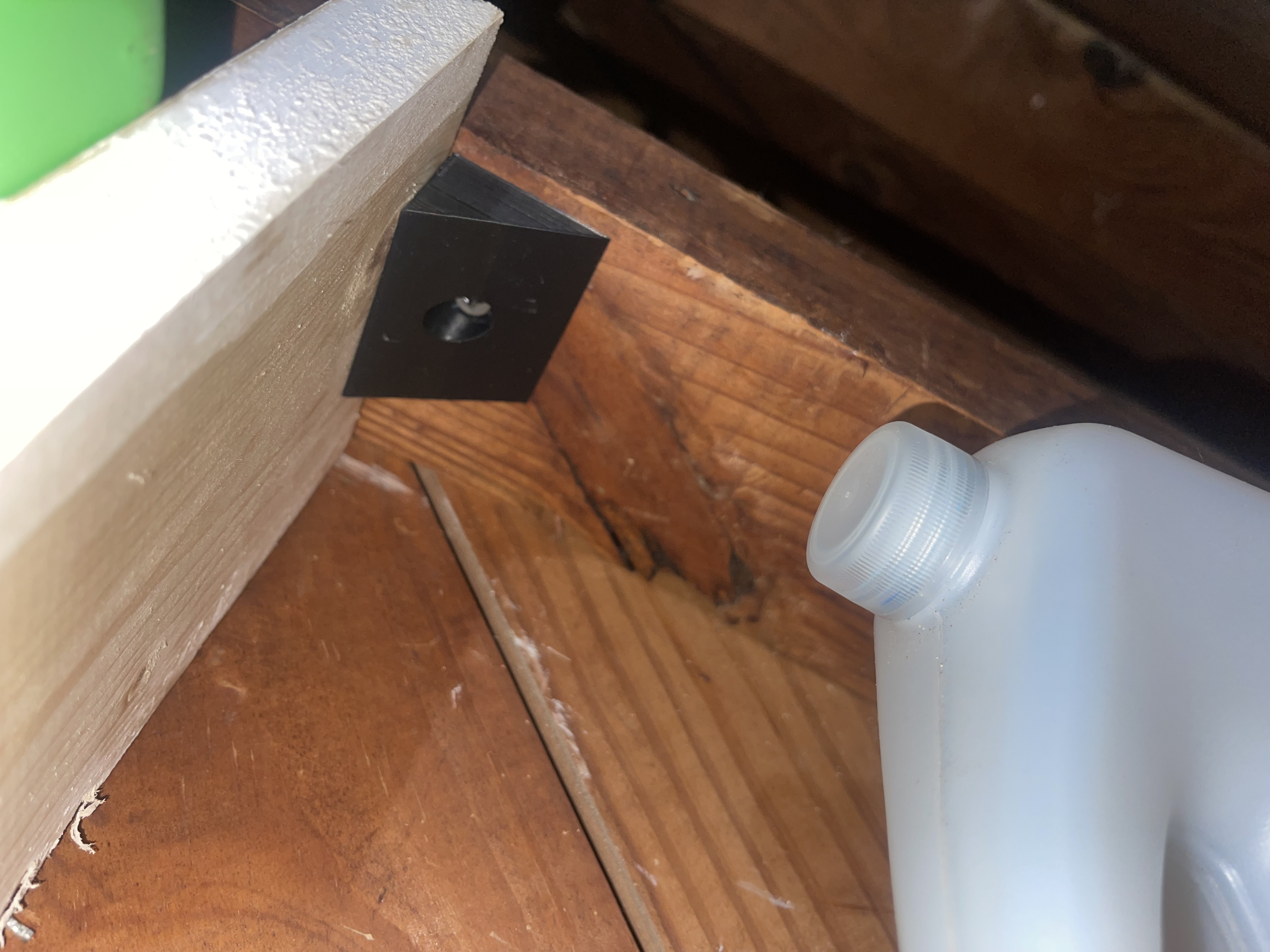 Miniatura 2 do modelo 3D simple shelf support