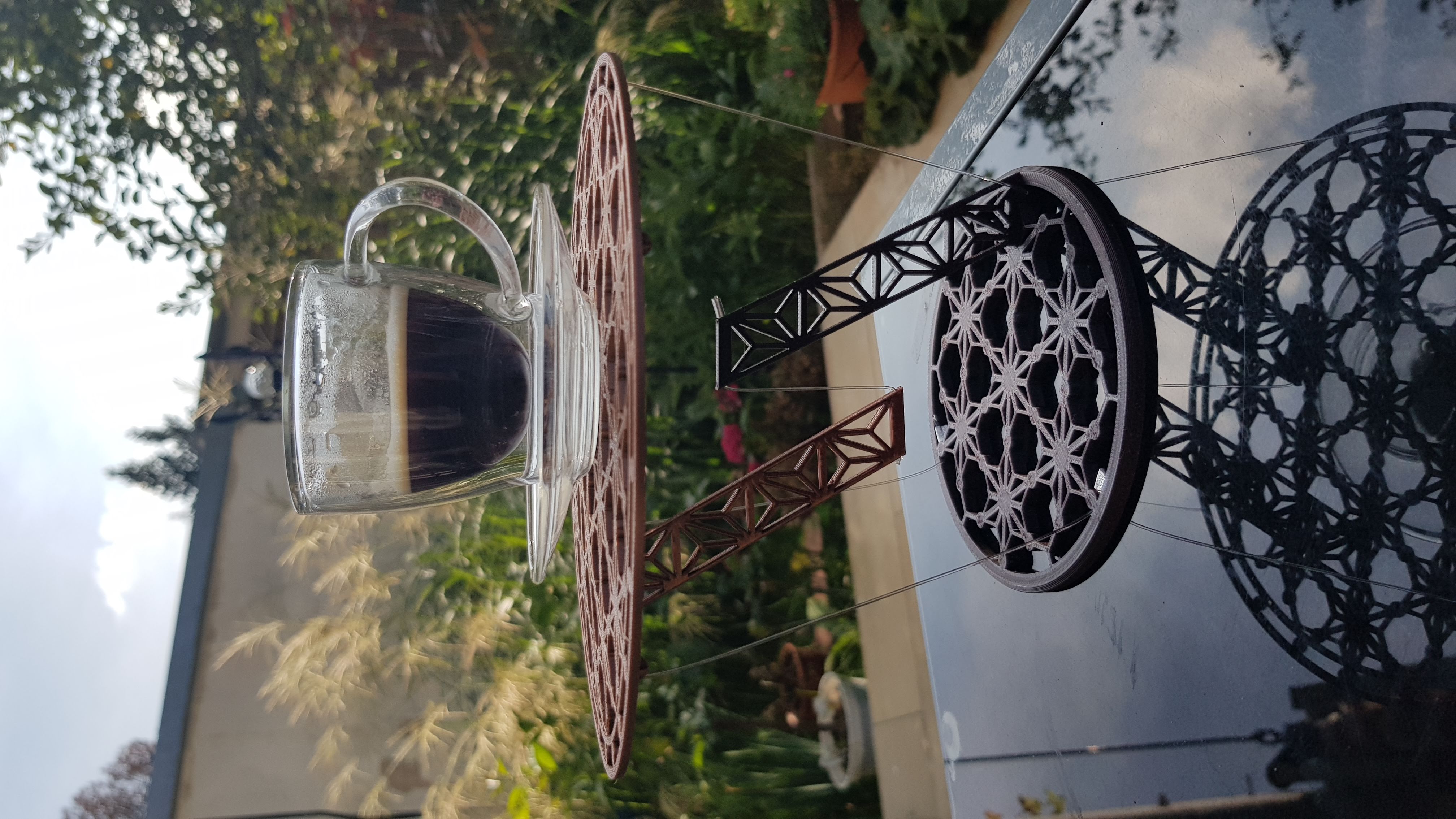 Miniatura 2 do modelo 3D Flying Table