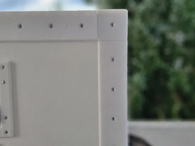 Flightcase edge and corner profile