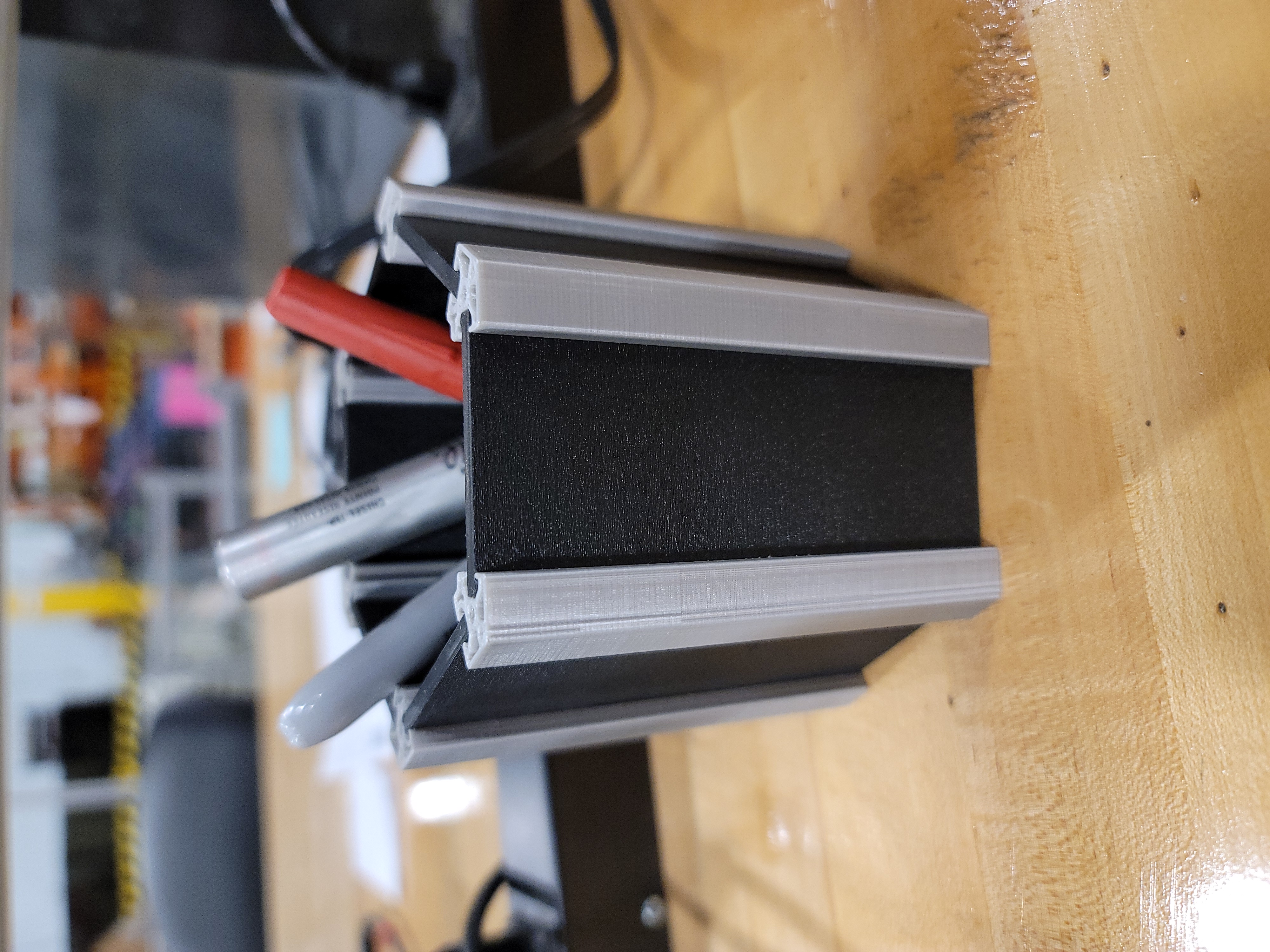 Aluminum Extrusion Pen Holder