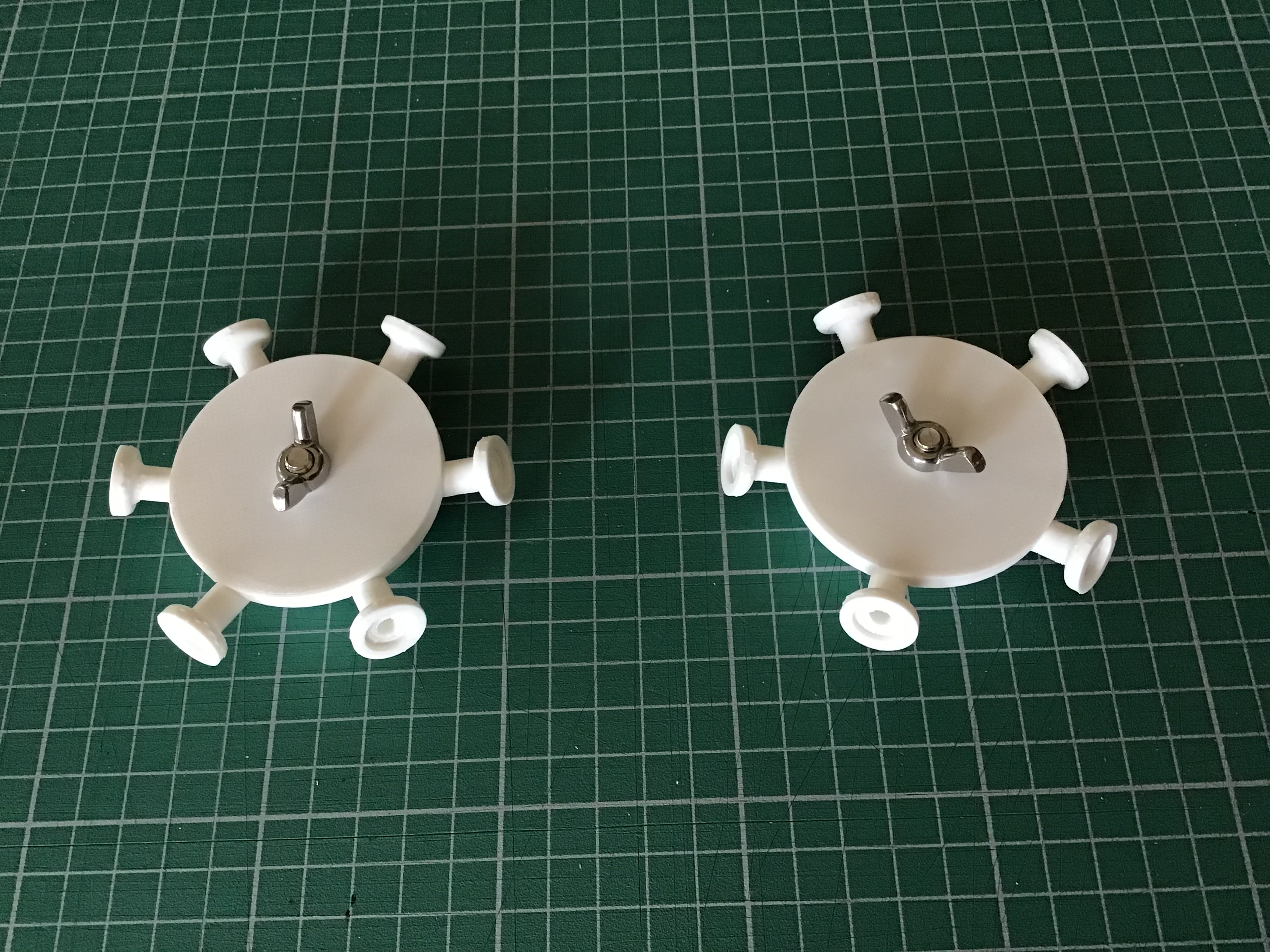 Miniatura 2 do modelo 3D Improved Geodesic Dome Hubs