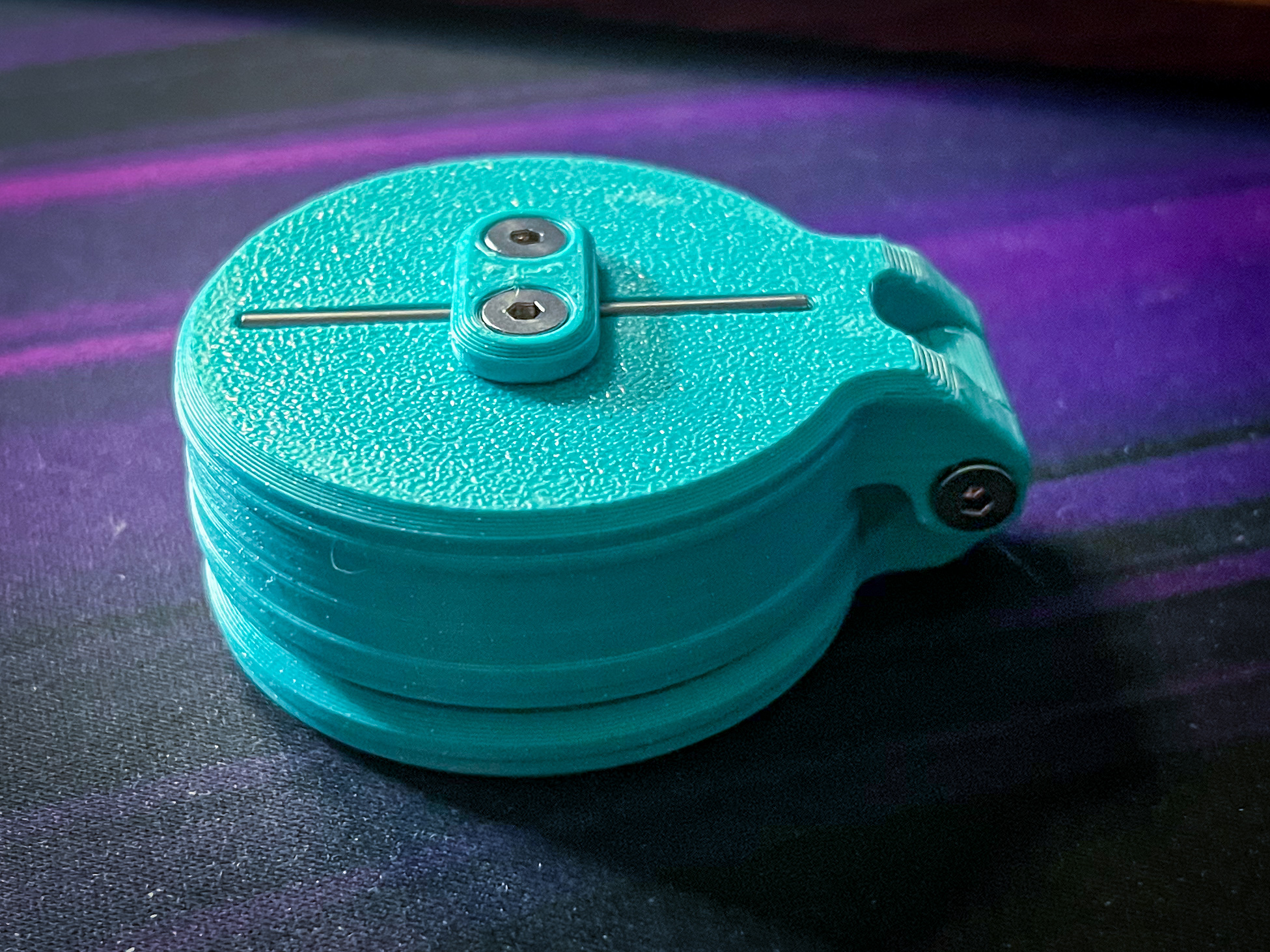 Overengineered Pill Cutter
