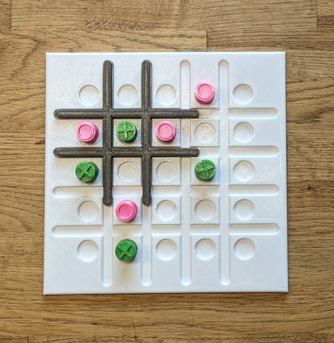 Moving Grid Tic Tac Toe by Mechatroniker | Download free STL model ...