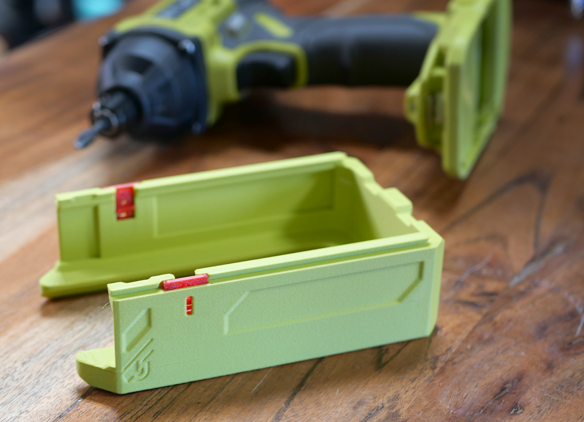 Miniatura 2 do modelo 3D GEN2 RYOBI Tool Holder