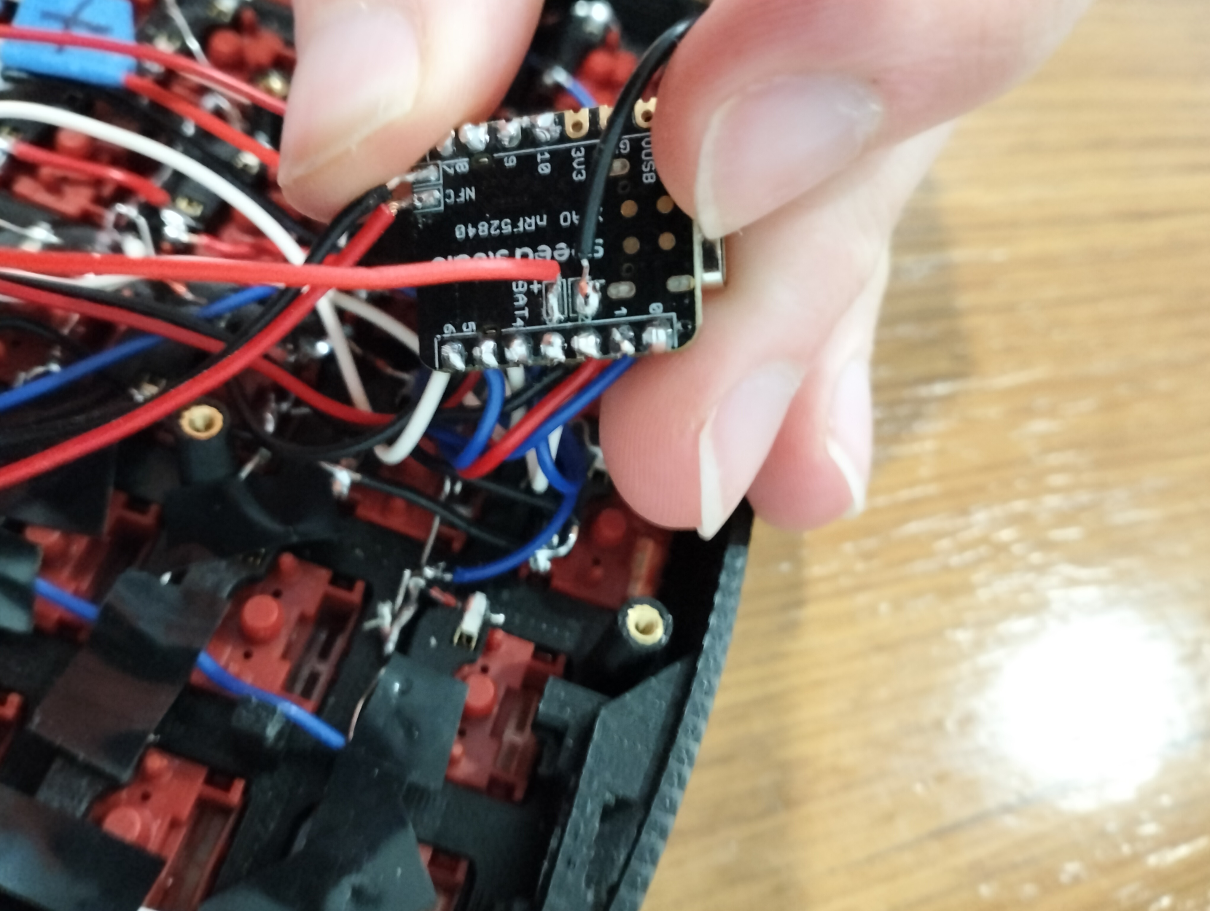 Elora Wireless Split Keyboard - Handwired — miniatura 4