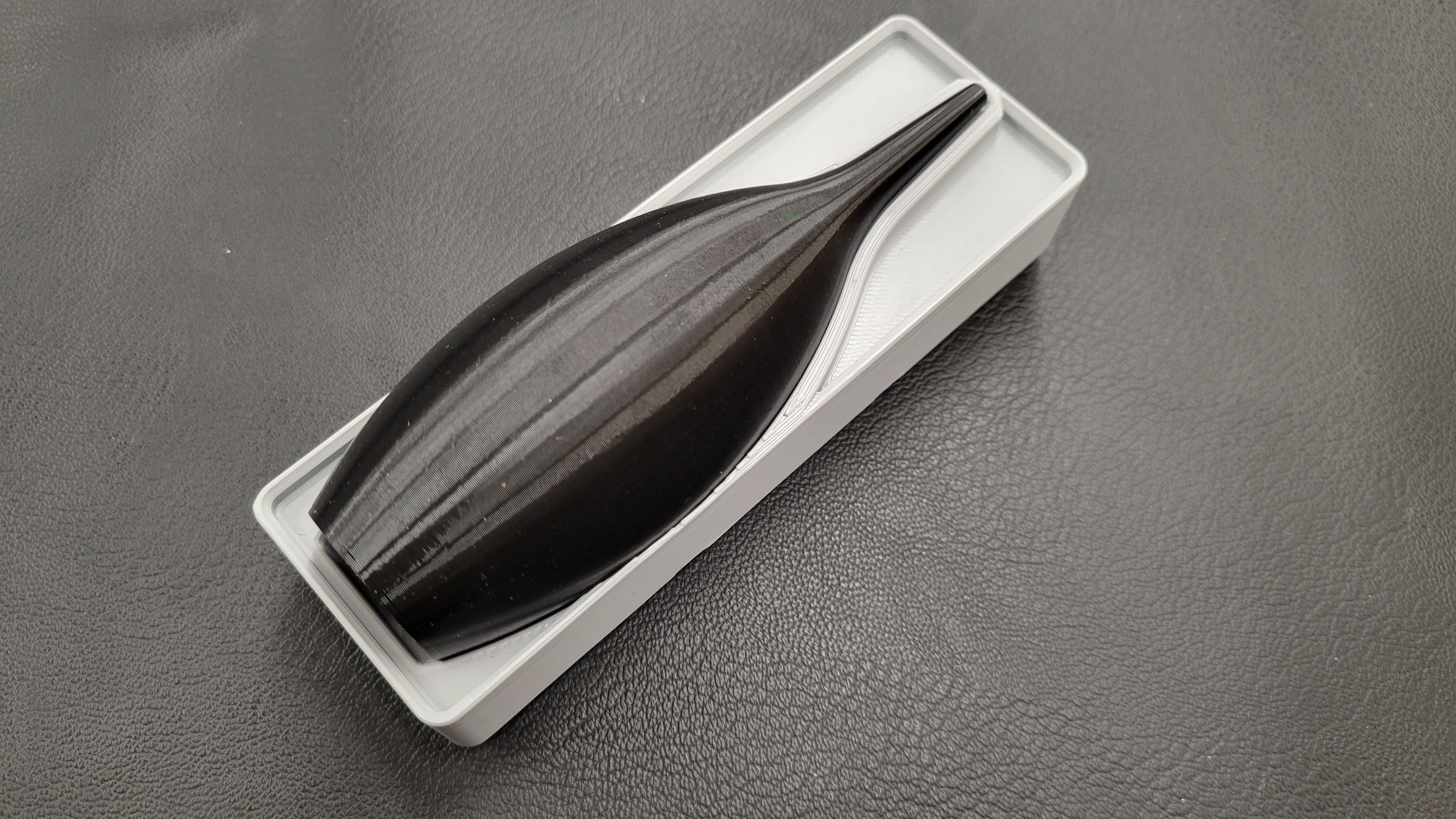 Squeeze Bulb Duster with Gridfinity Tray and One-Way Valve