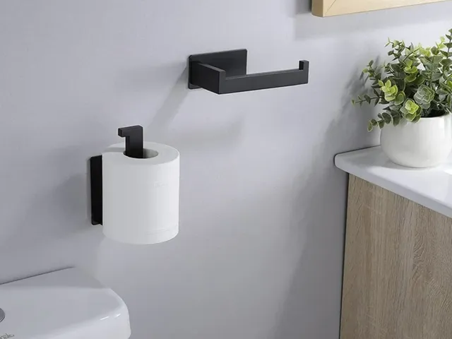 Minimalist toilet paper holder
