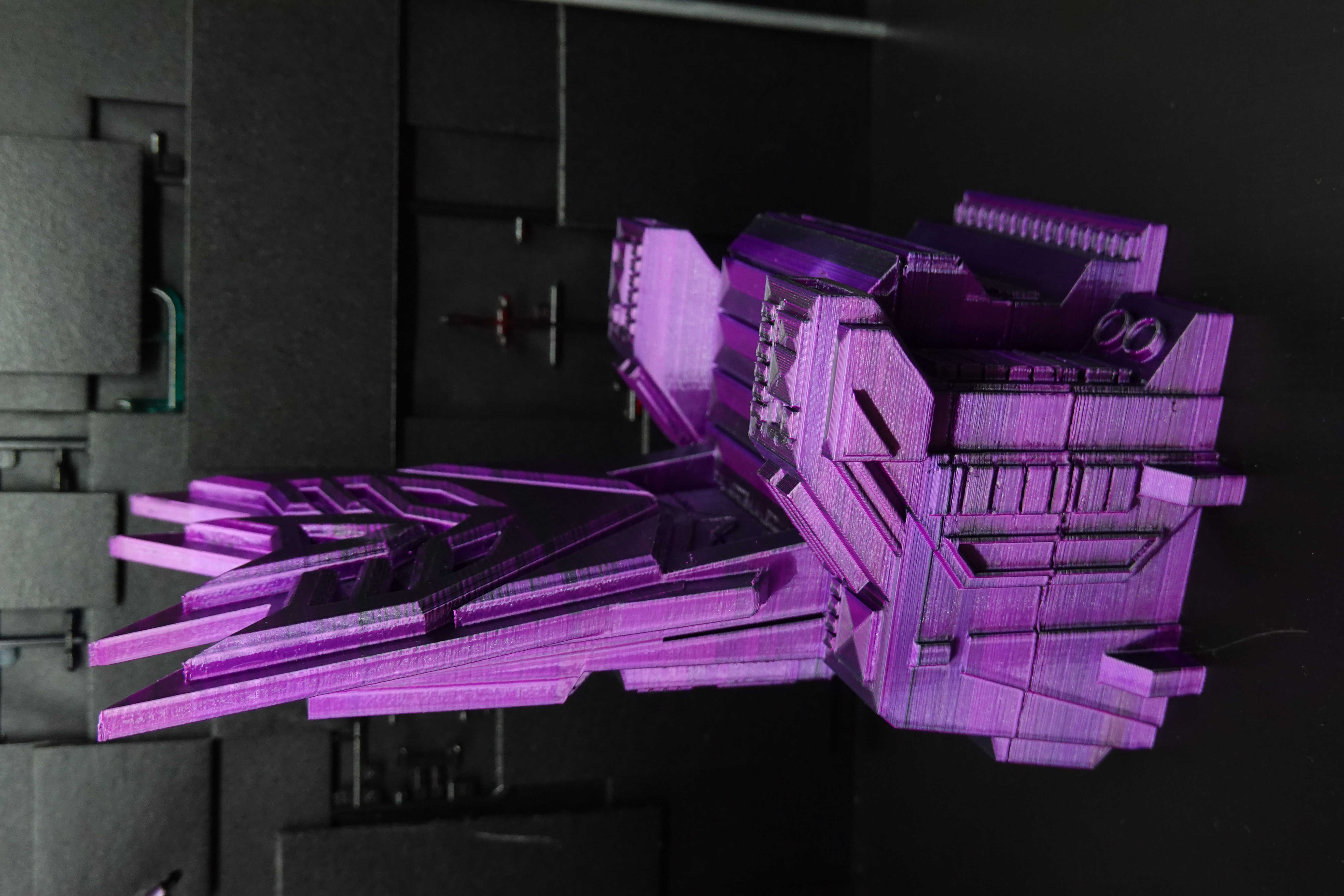 Miniatura 2 do modelo 3D Deception Tyrant's Throne