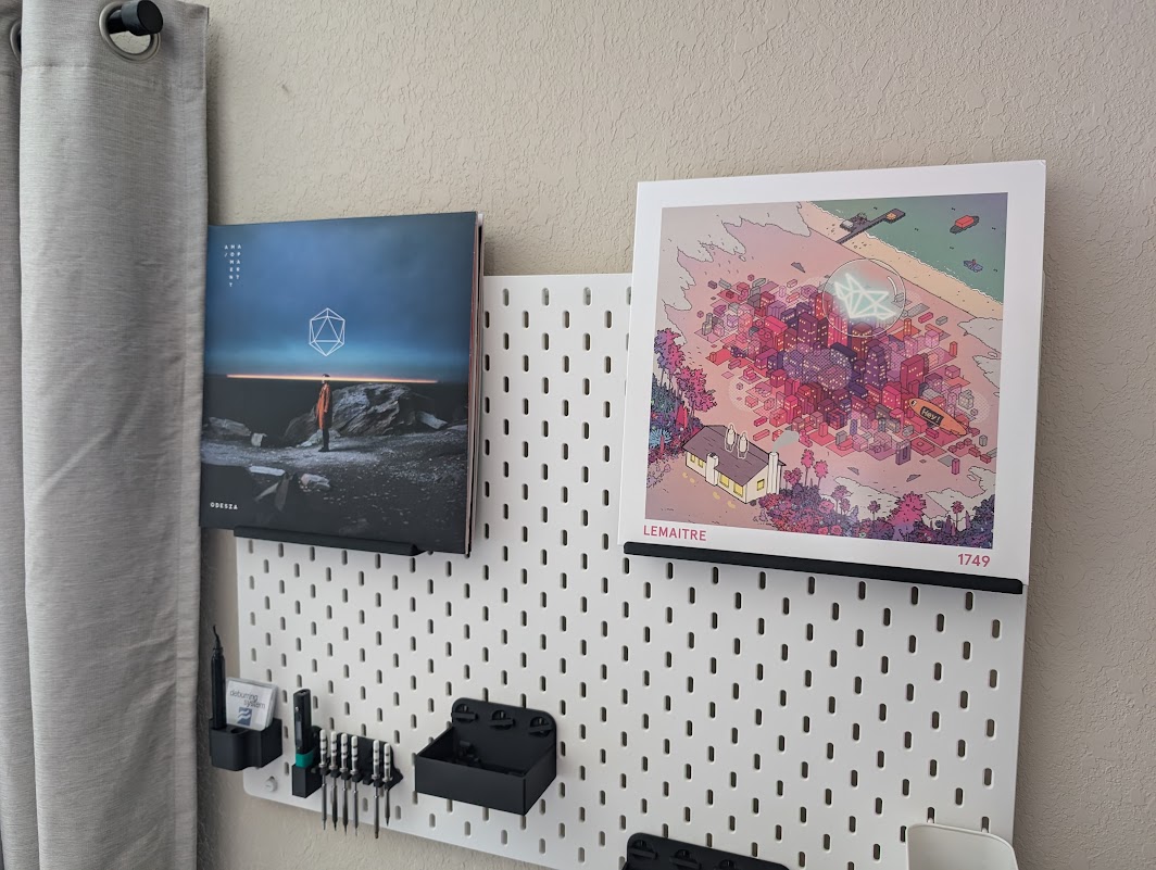 IKEA Skadis vinyl record stand | T-Clip System 3D model thumbnail