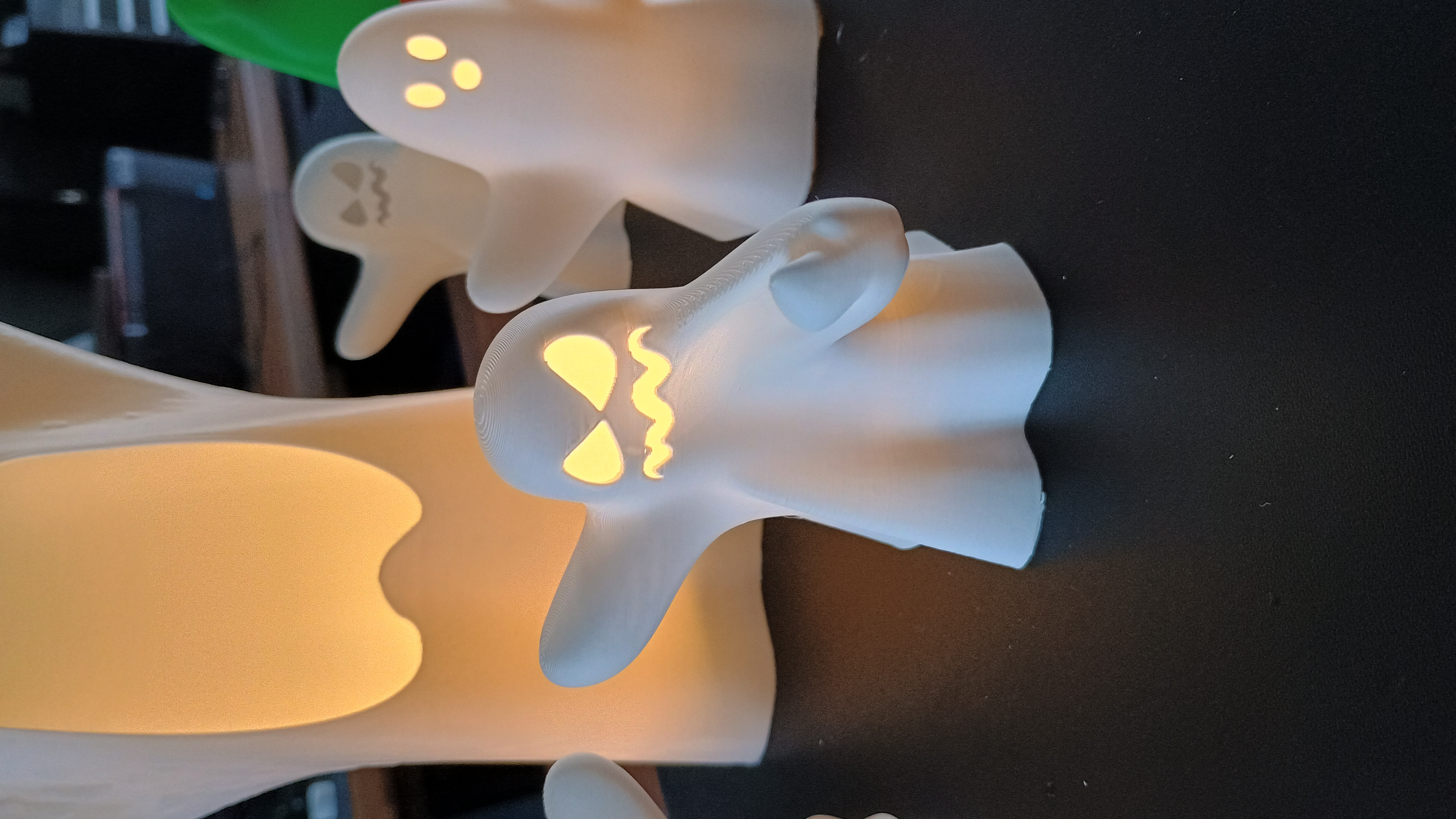 The swearing ghost tea light