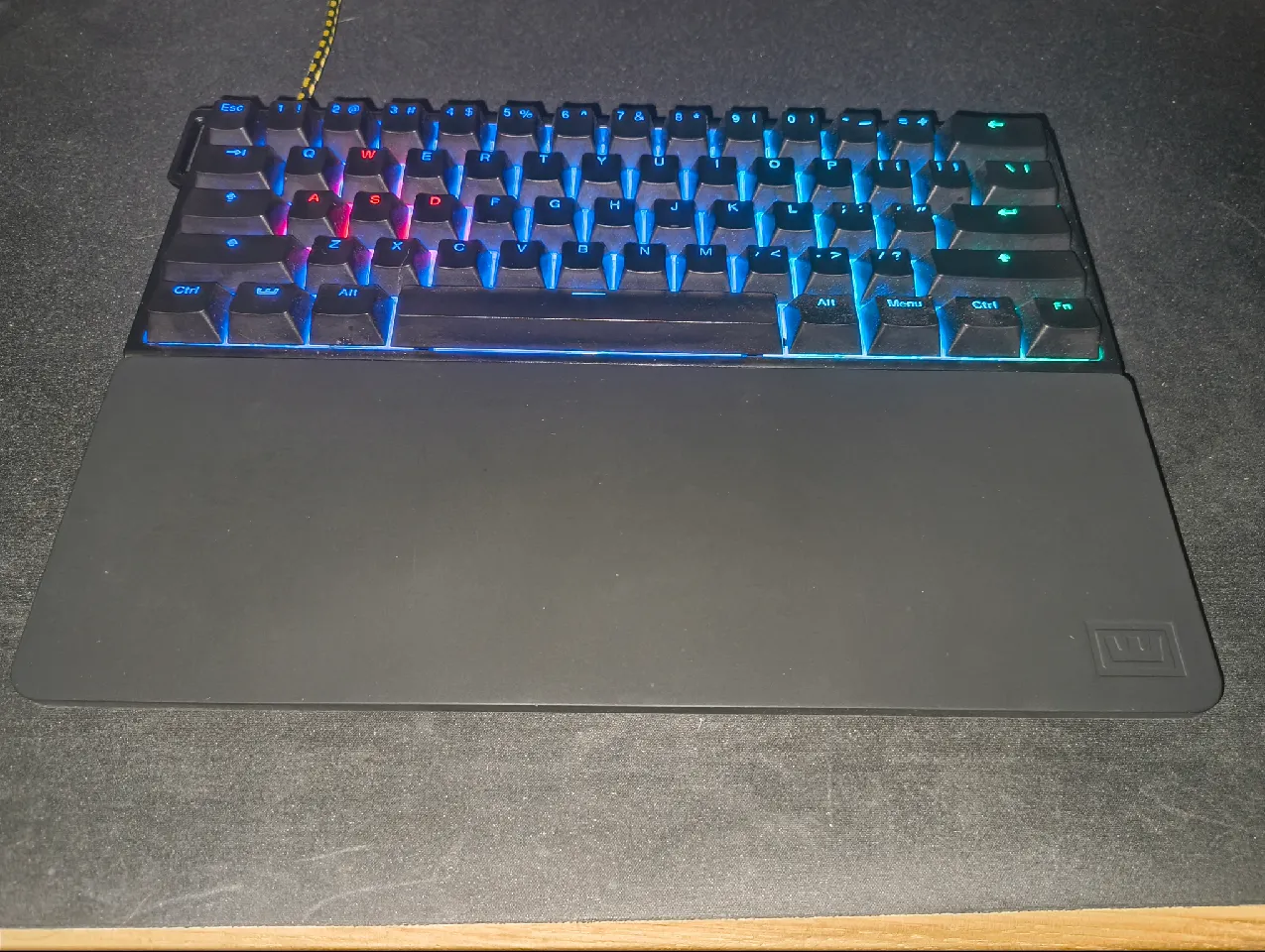 Wooting 60he wrist rest attachment by Stany | Download free STL model ...