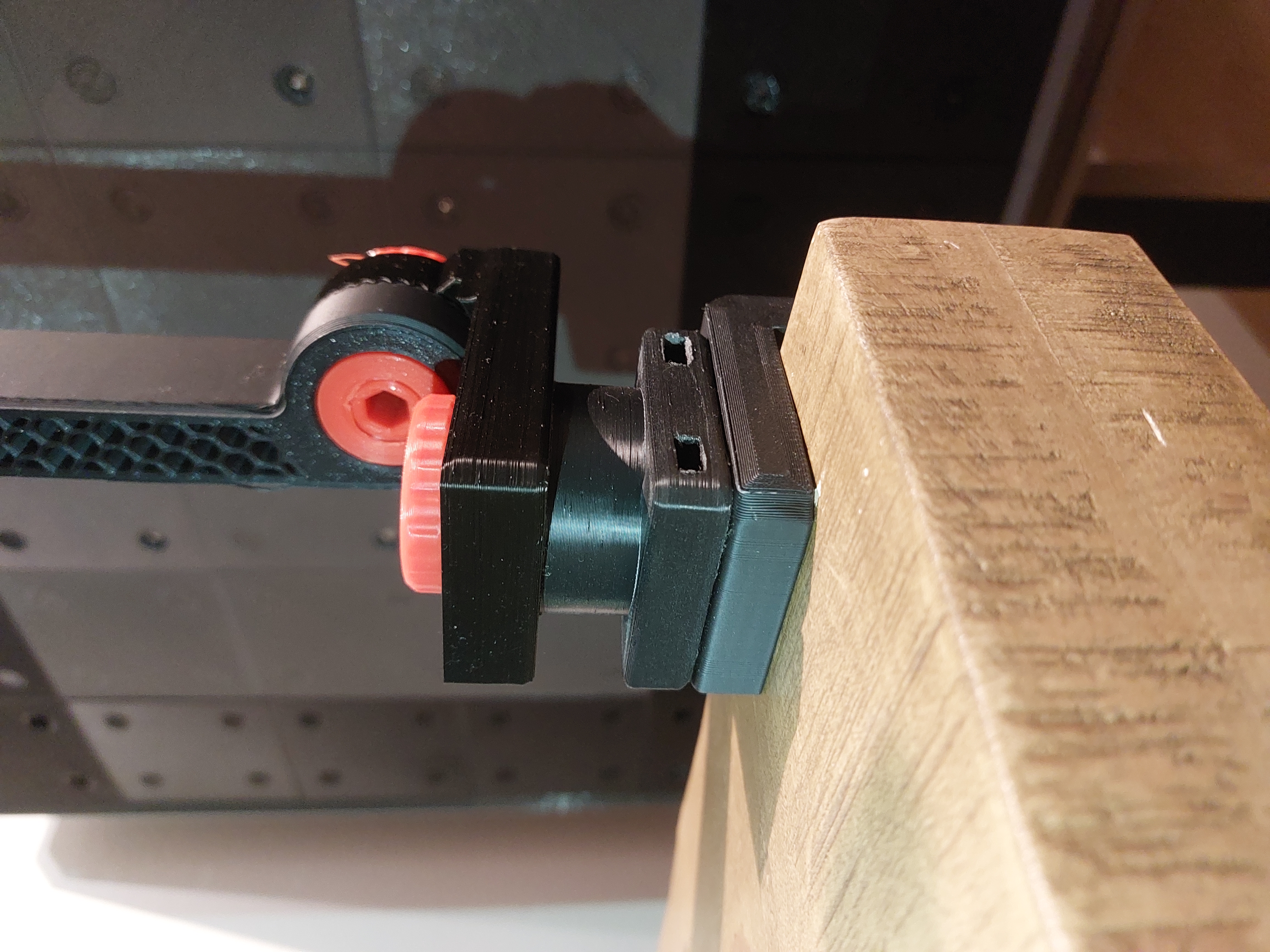 Free spinning base for multifunction arm mounting system