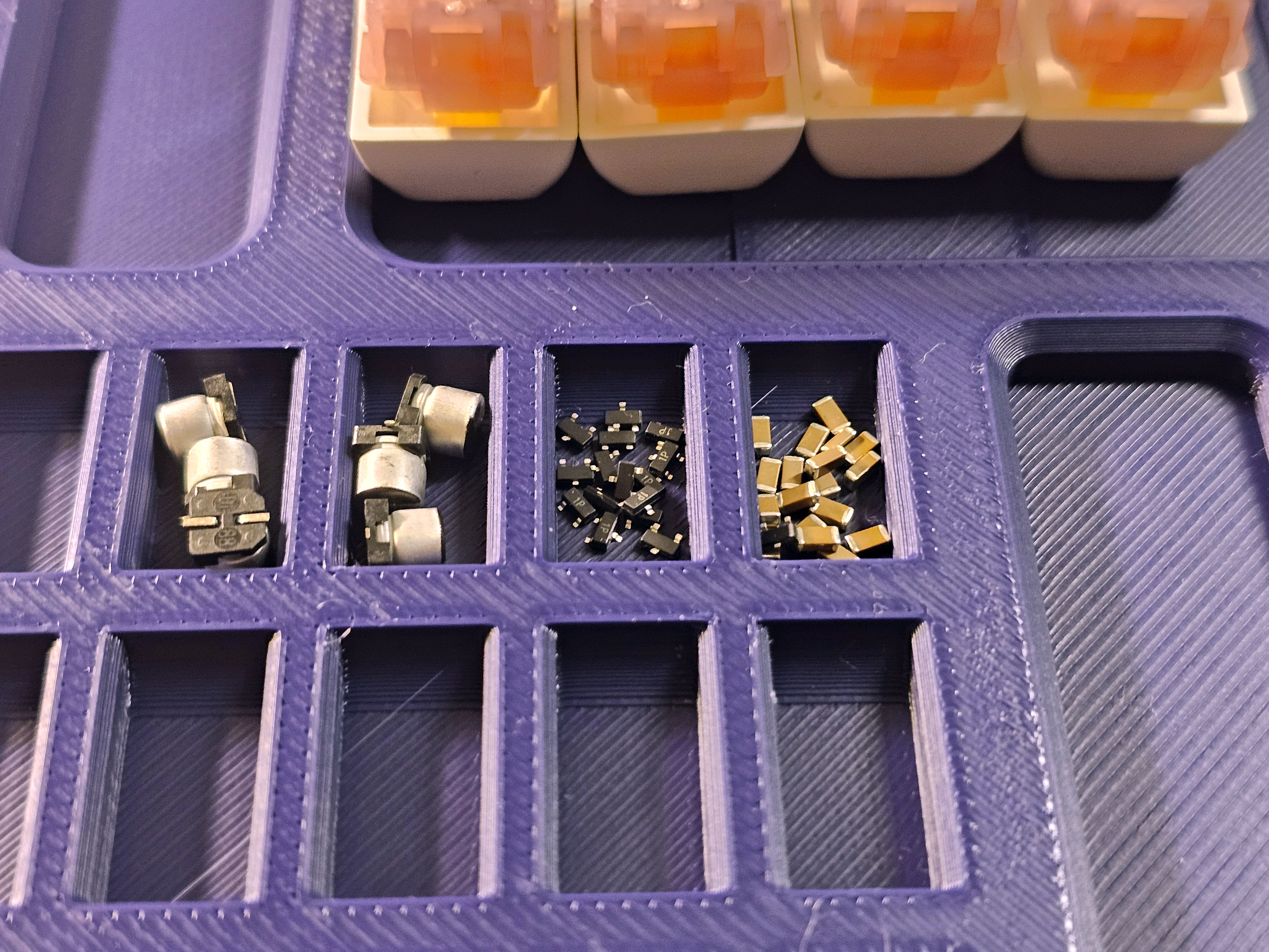 Miniatura 6 do modelo 3D Electronic Components Part Tray