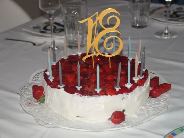 Happy Birthday caketopper