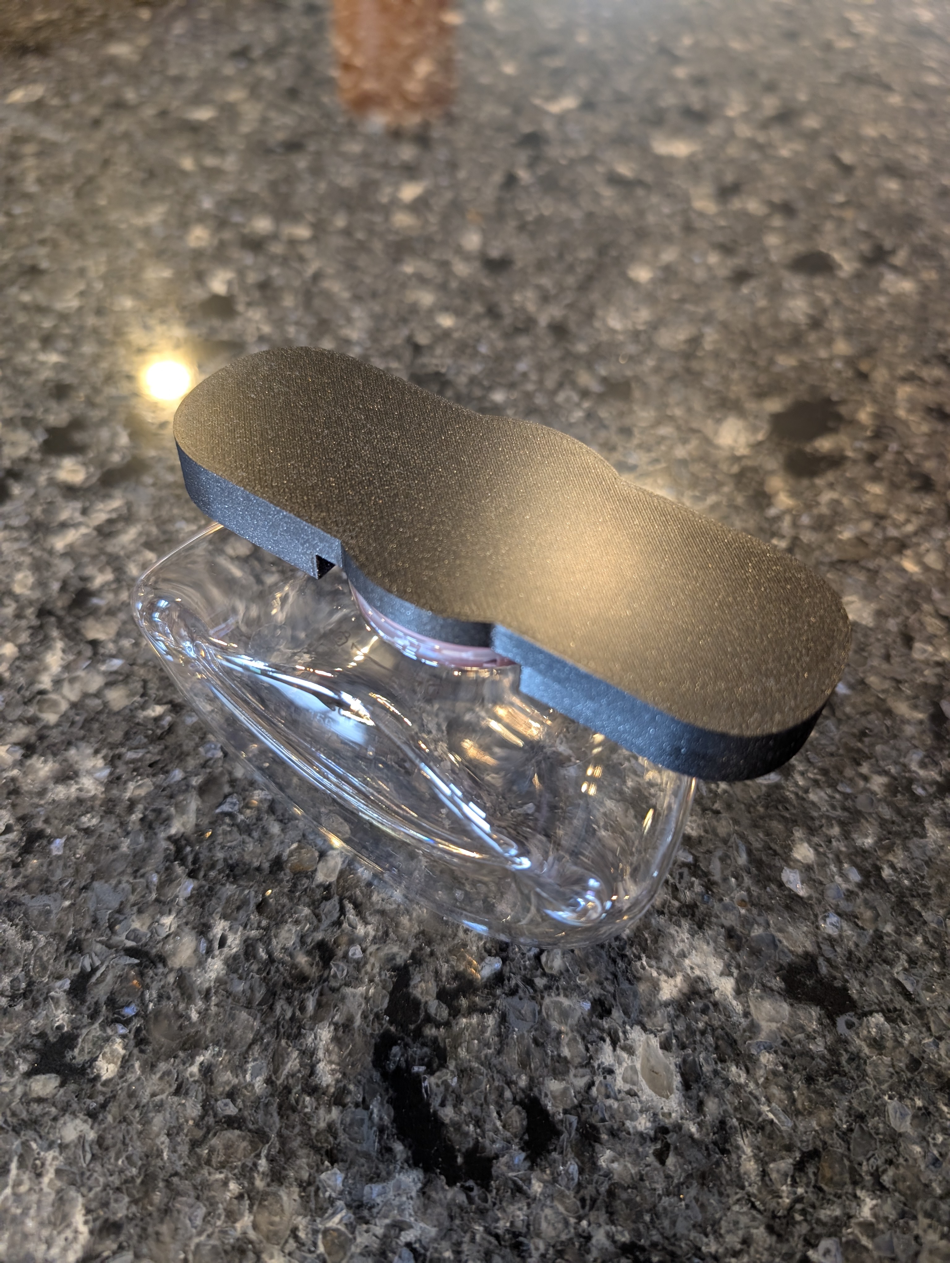 Wearable Breast Pump Bottle Opener (Momcozy M9) — miniatura 4