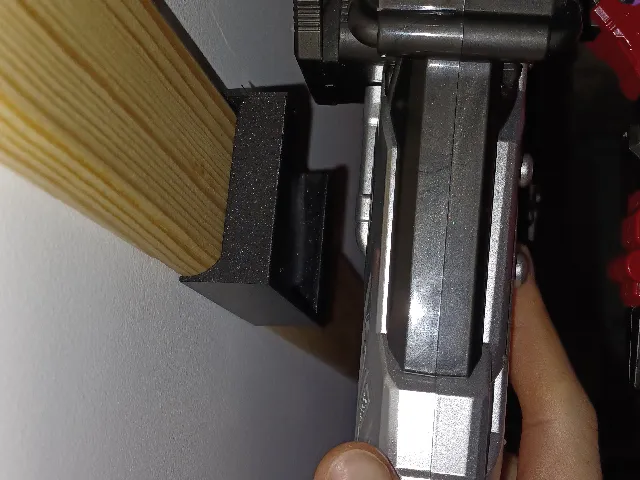 OhgerCalibur Memorial Edition wall mount